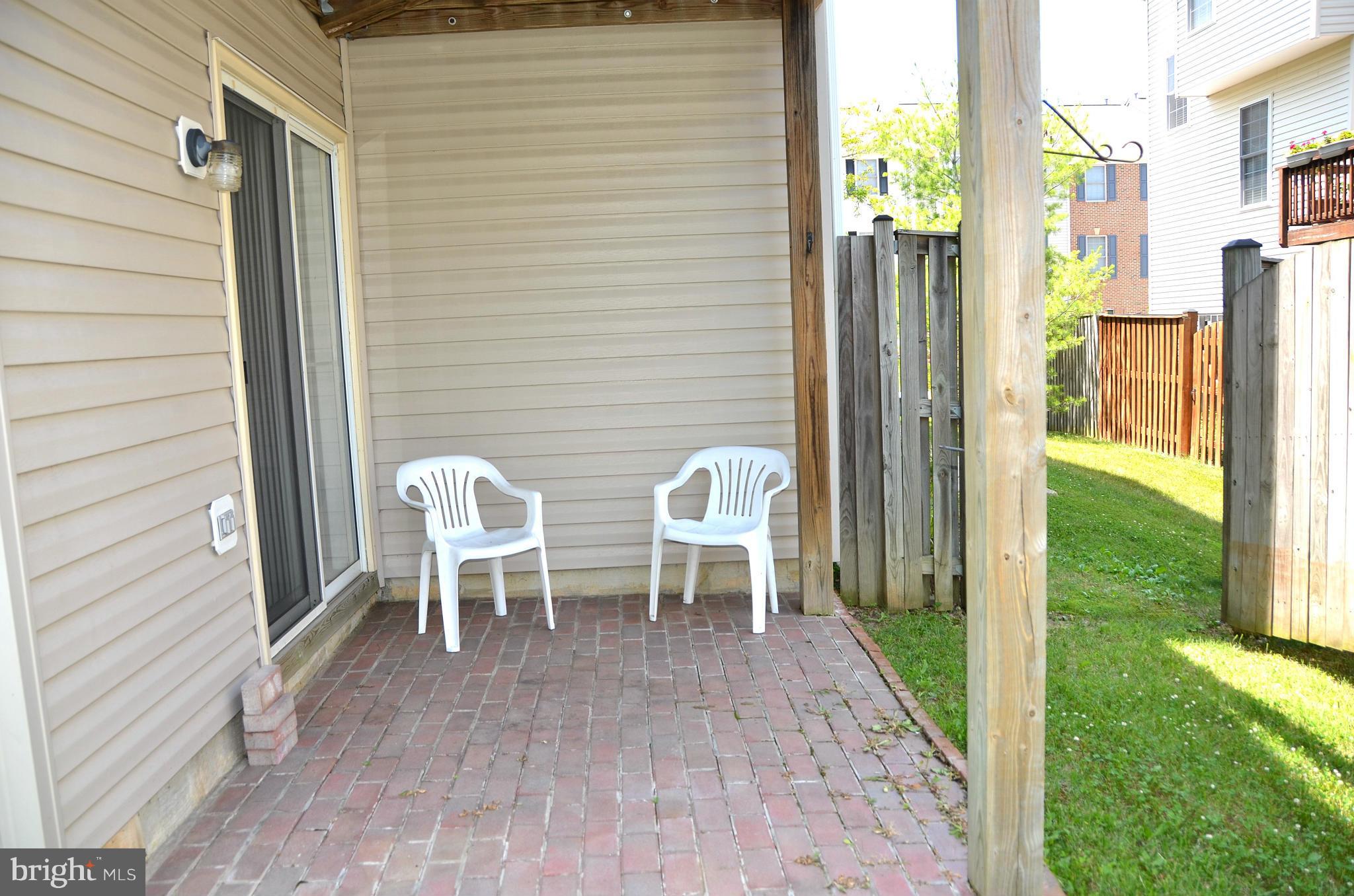 RIVER OAKS - Residential