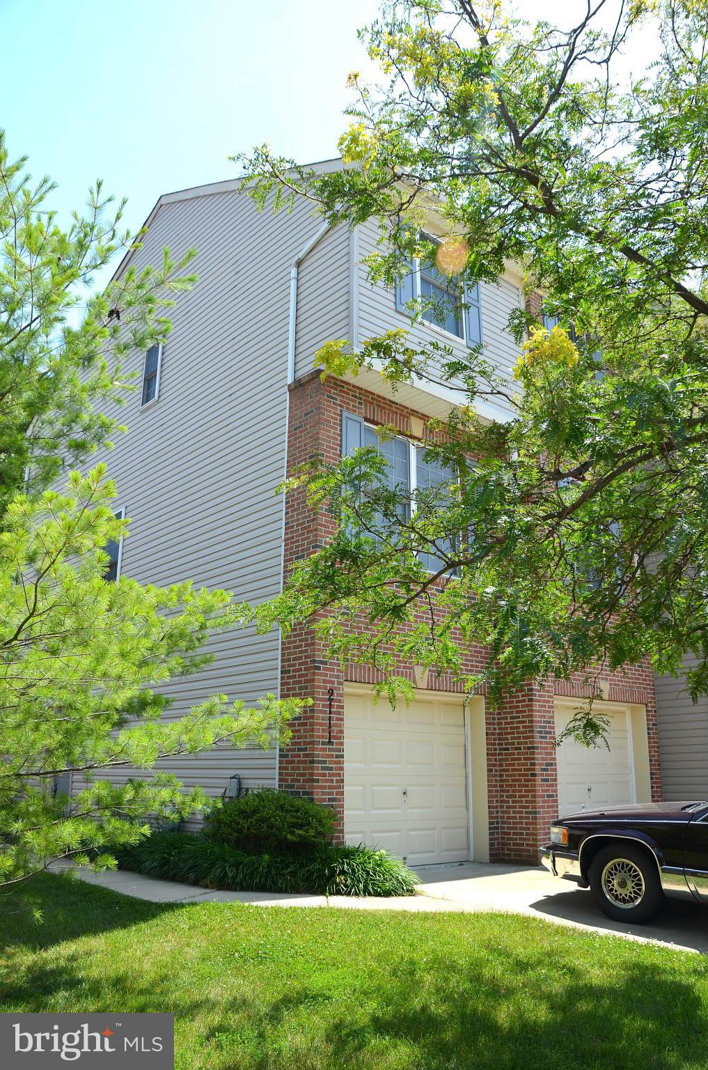 RIVER OAKS - Residential