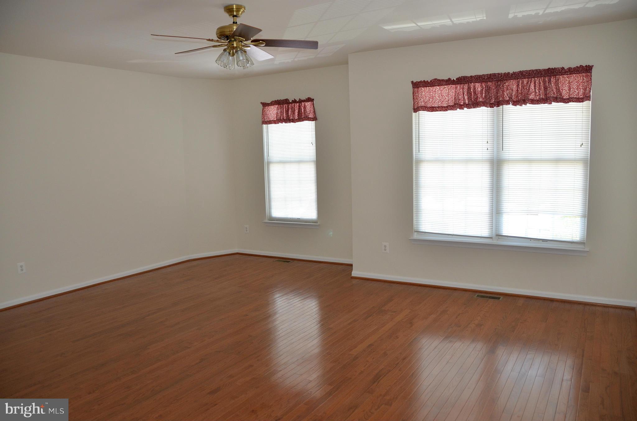 RIVER OAKS - Residential