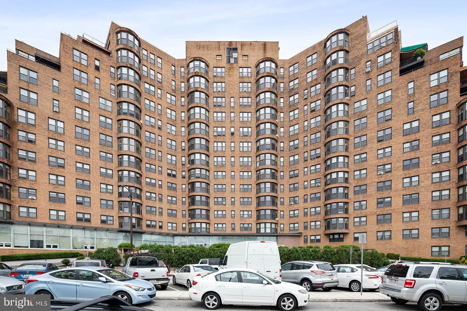 ART MUSEUM AREA - Residential Lease