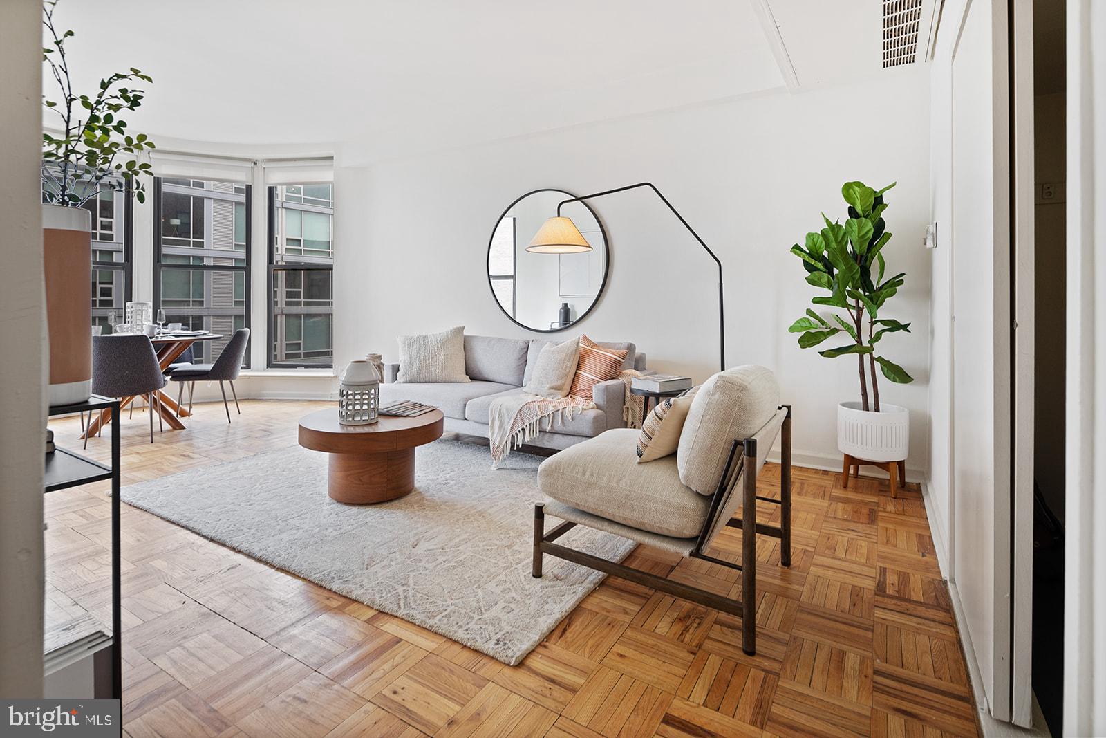 ART MUSEUM AREA - Residential Lease