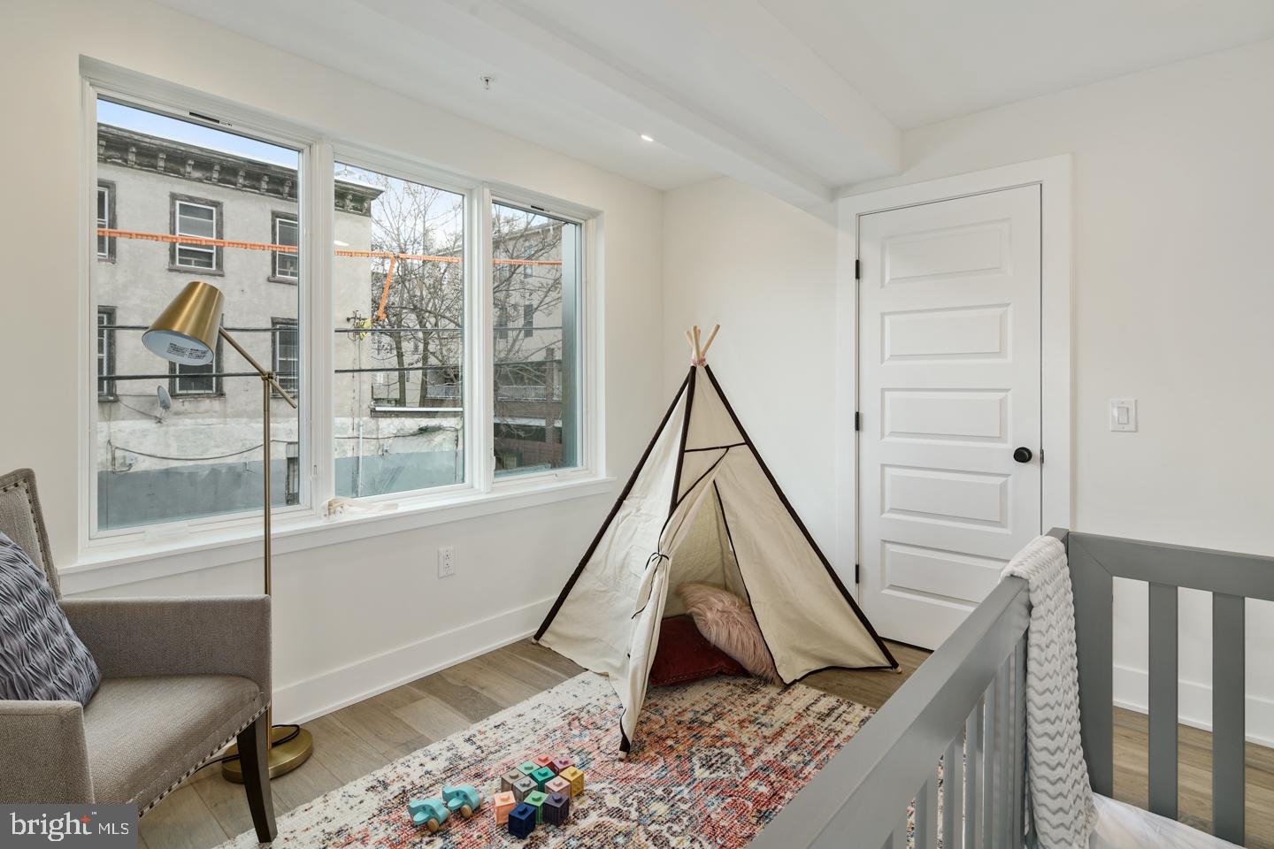 GRADUATE HOSPITAL - Residential Lease