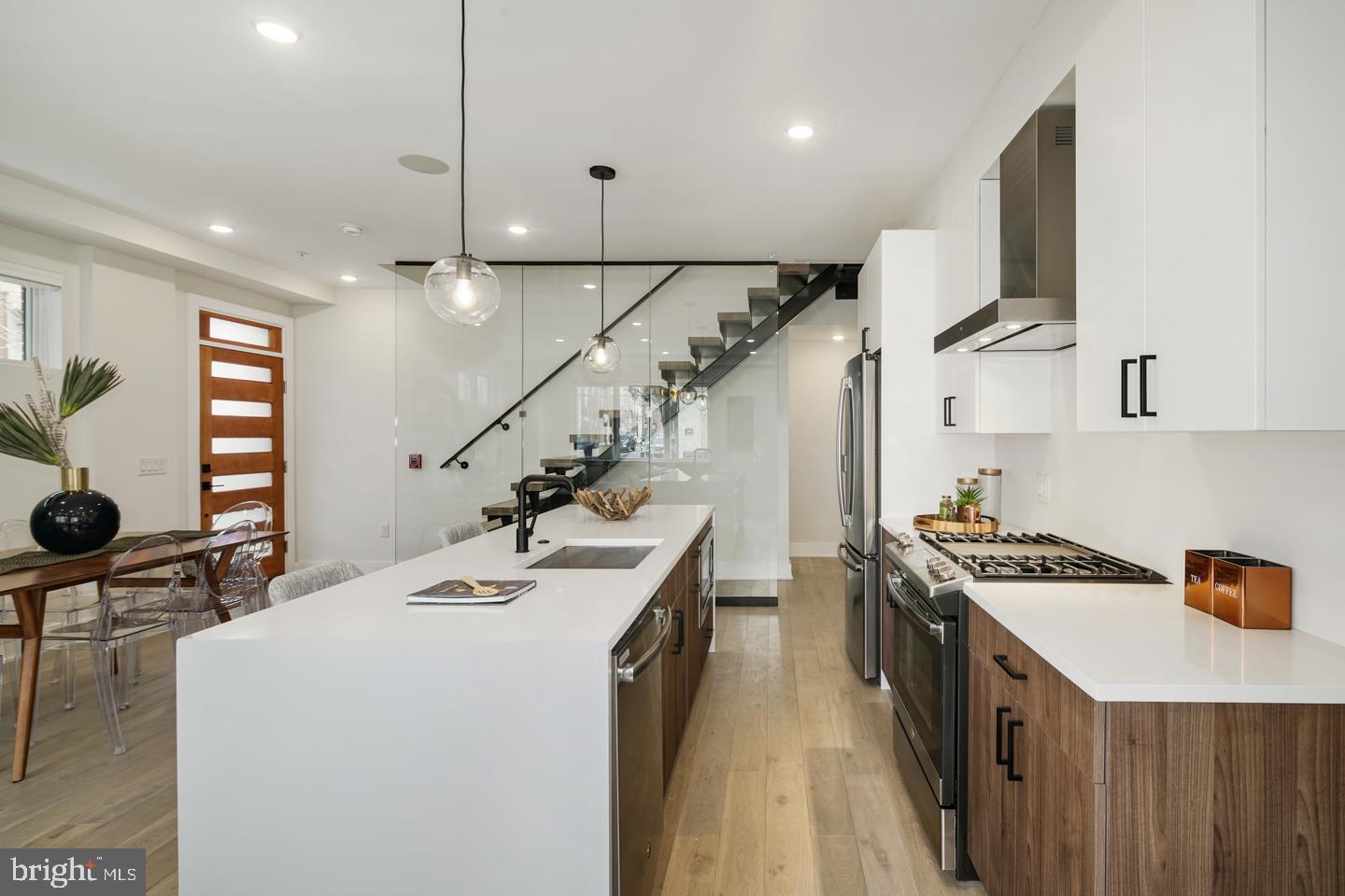 GRADUATE HOSPITAL - Residential Lease