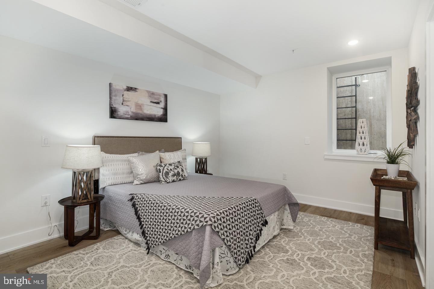 GRADUATE HOSPITAL - Residential Lease