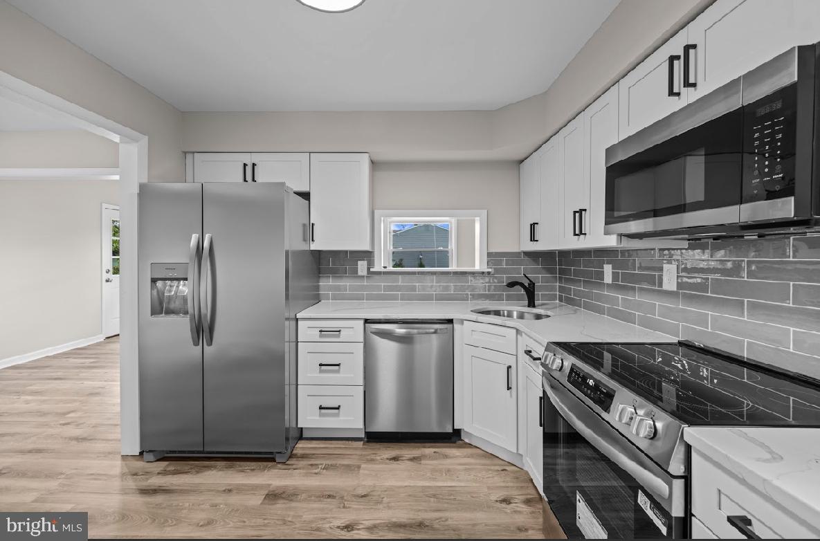 223 CLARENCE AVENUE