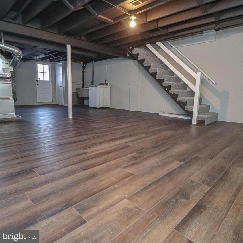 IDLEWOOD - Residential Lease