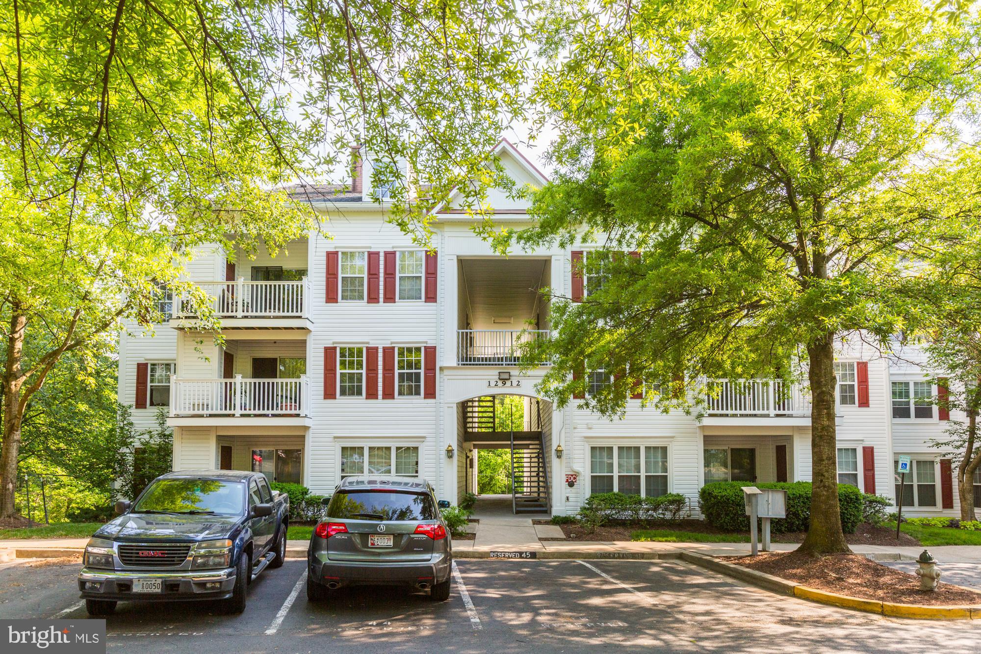 CHURCHILL VIEW - Residential Lease