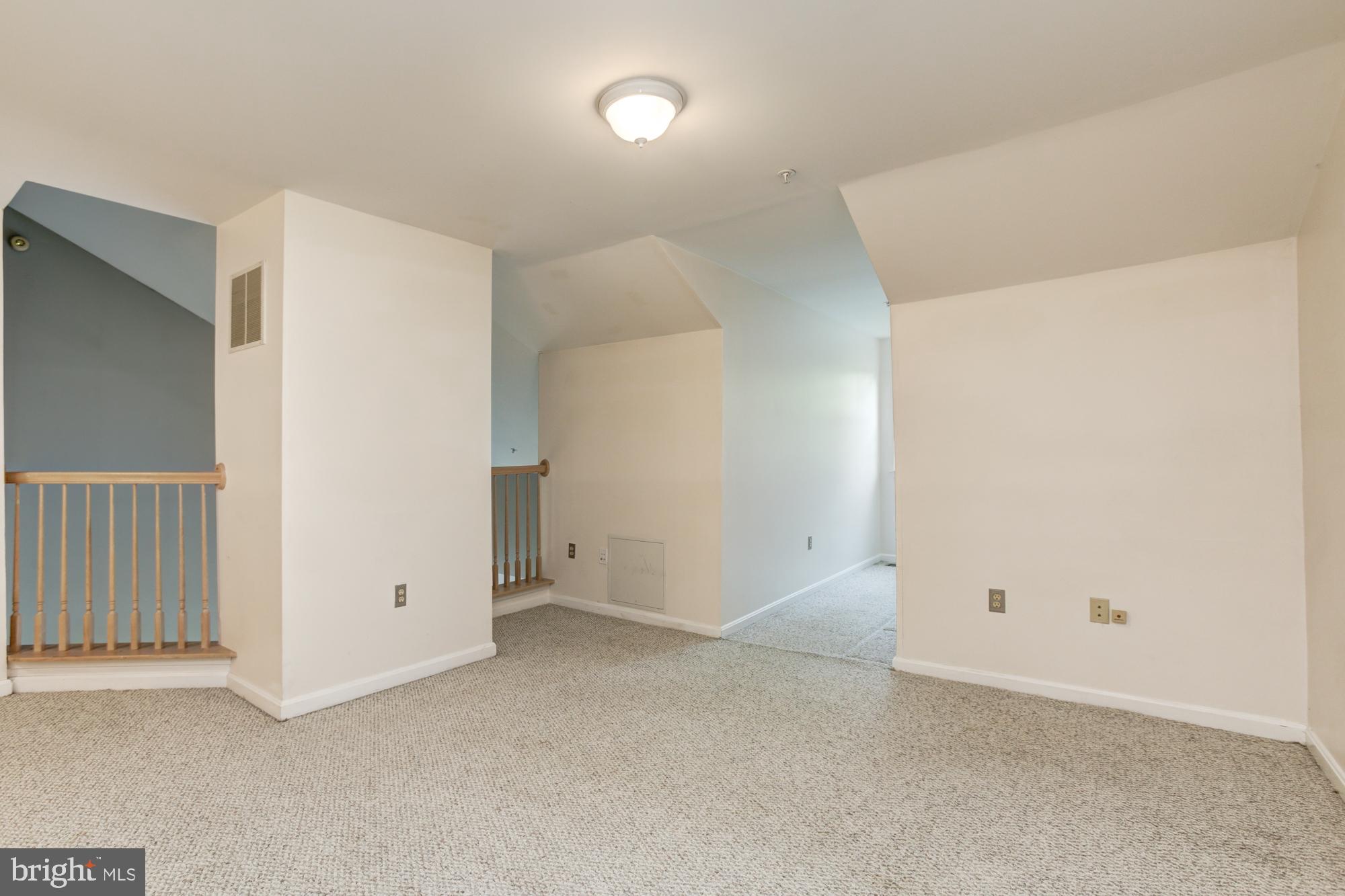 CHURCHILL VIEW - Residential Lease