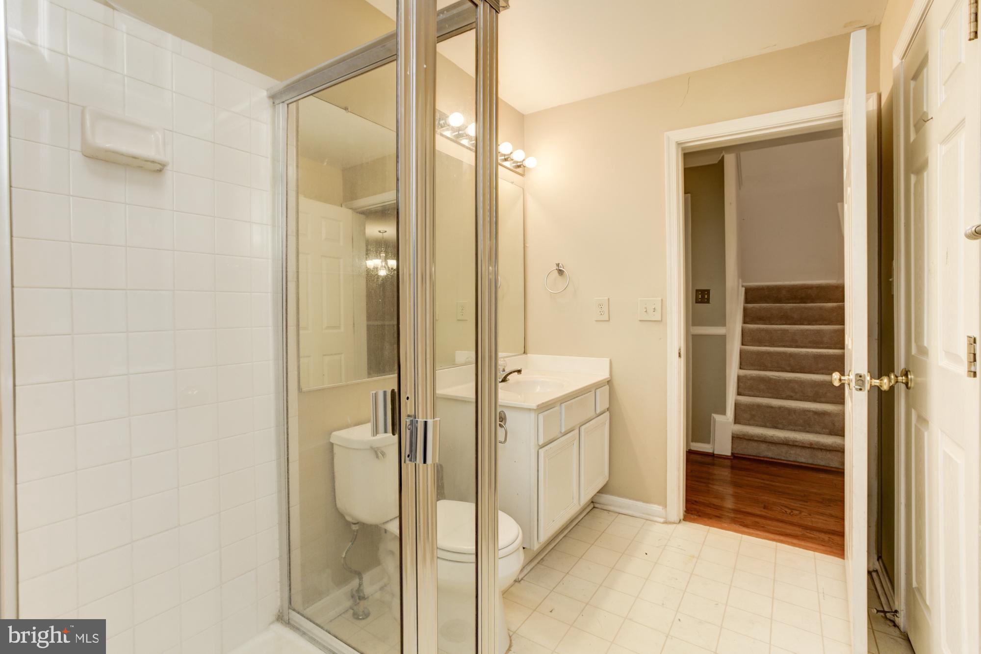 CHURCHILL VIEW - Residential Lease