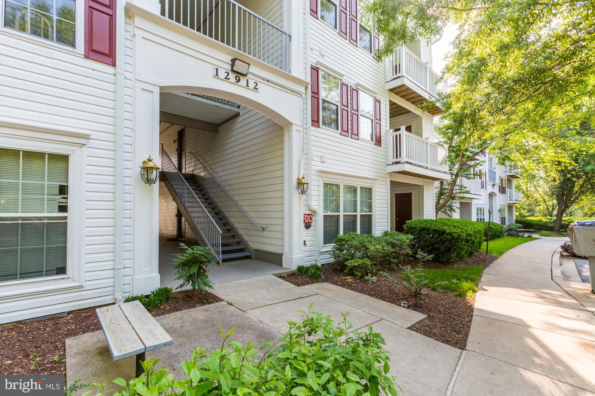 CHURCHILL VIEW - Residential Lease