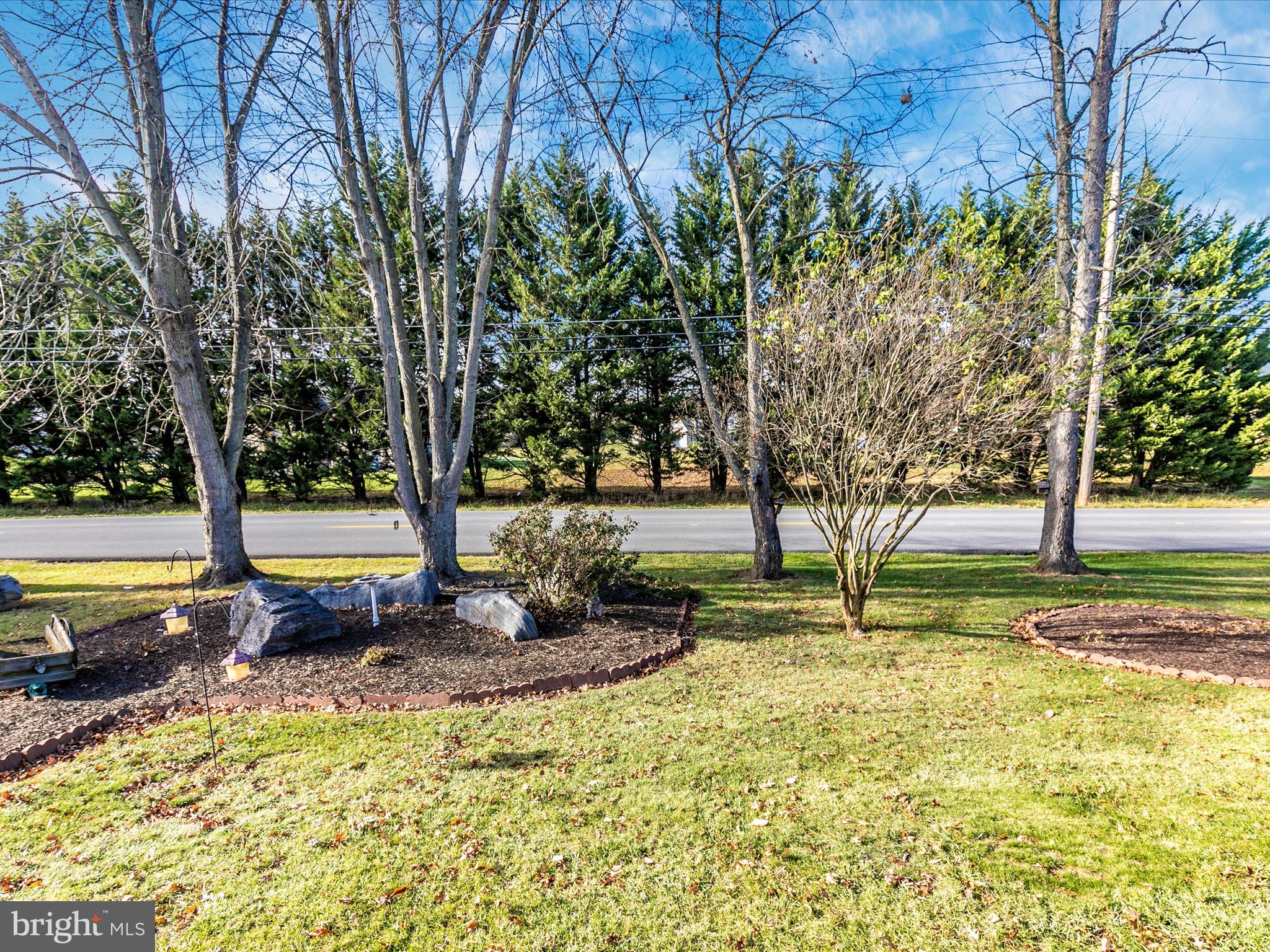 SPRING MILLS COMMONS - Residential