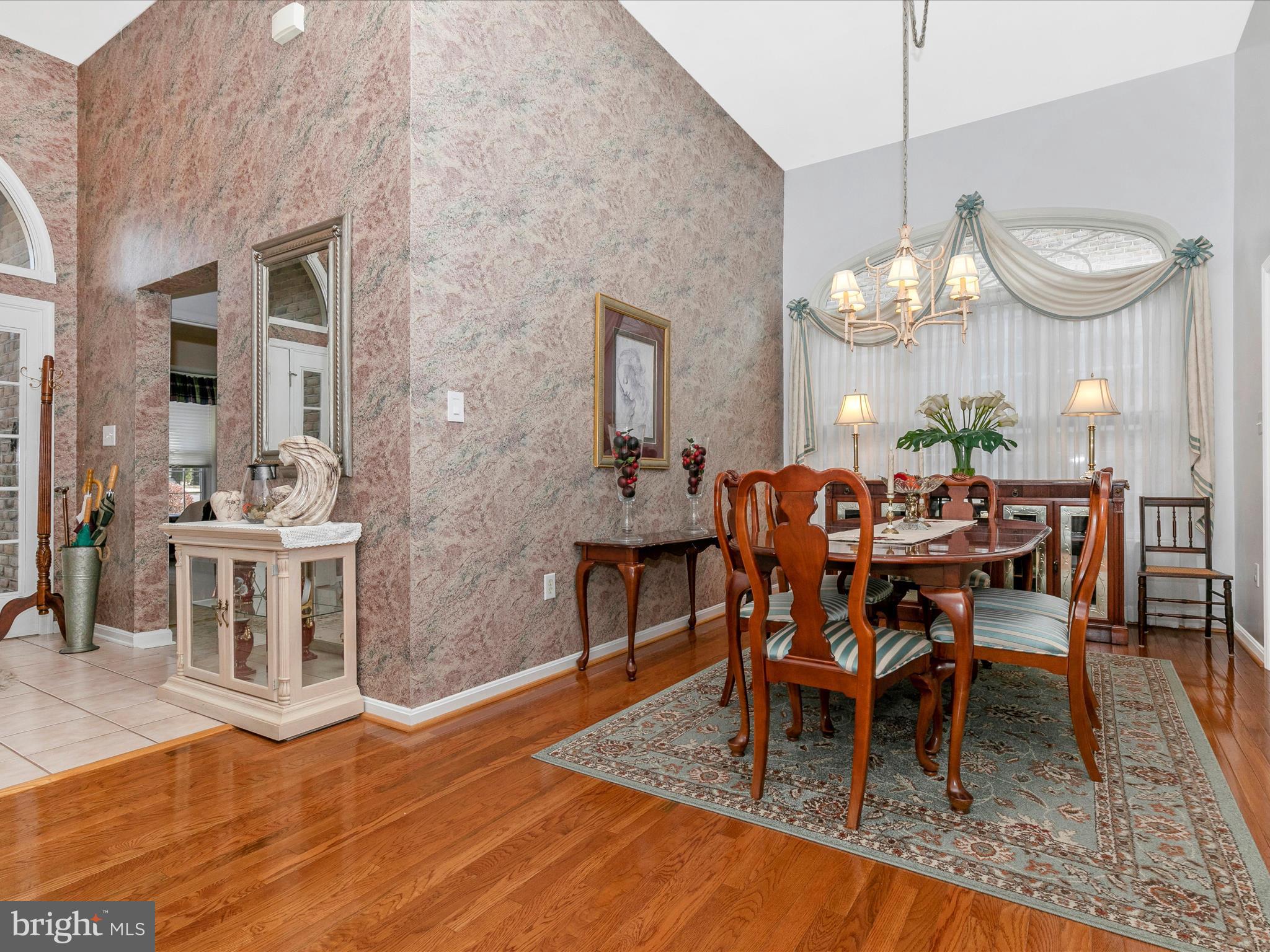 SPRING MILLS COMMONS - Residential