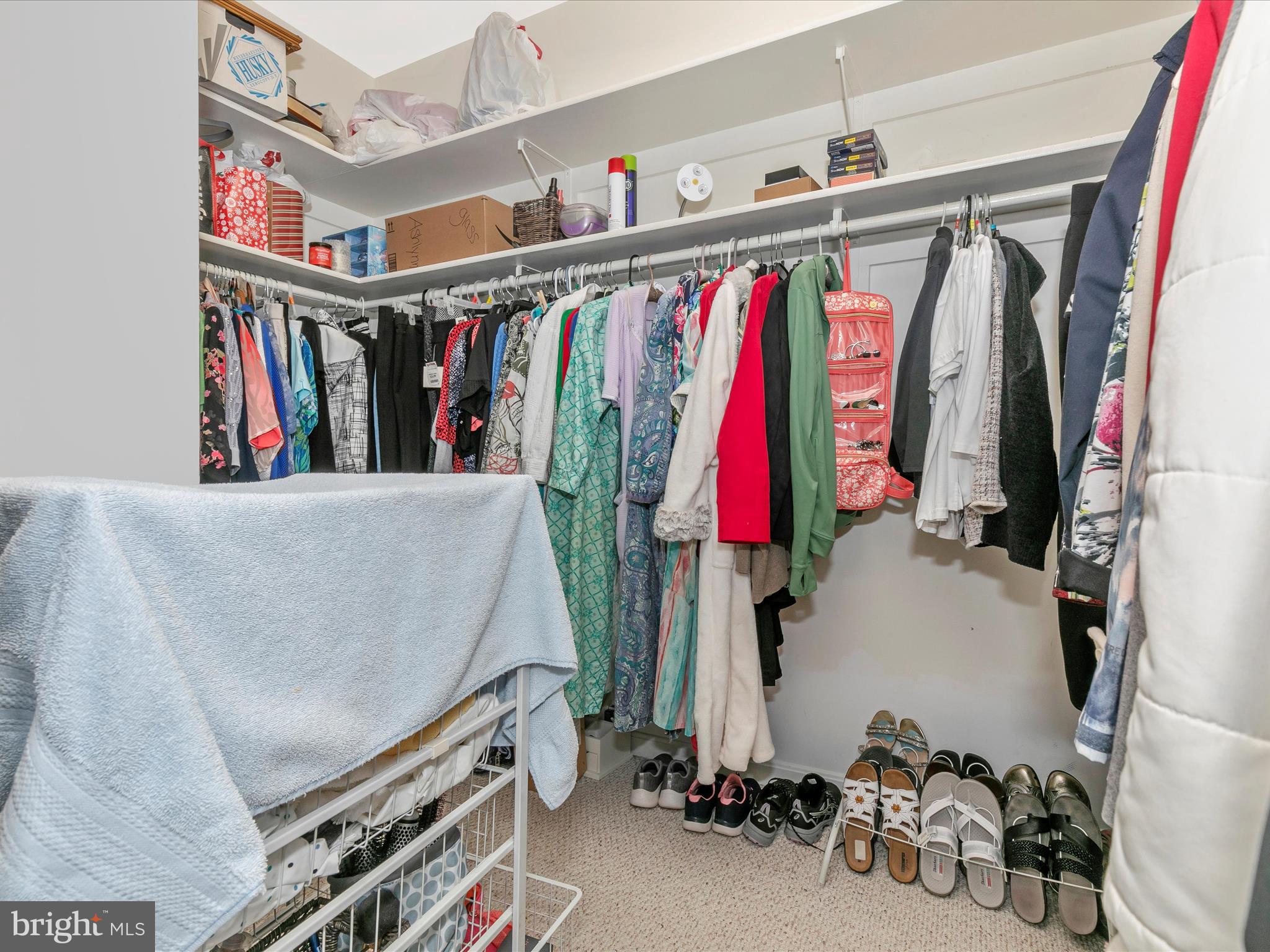 SPRING MILLS COMMONS - Residential