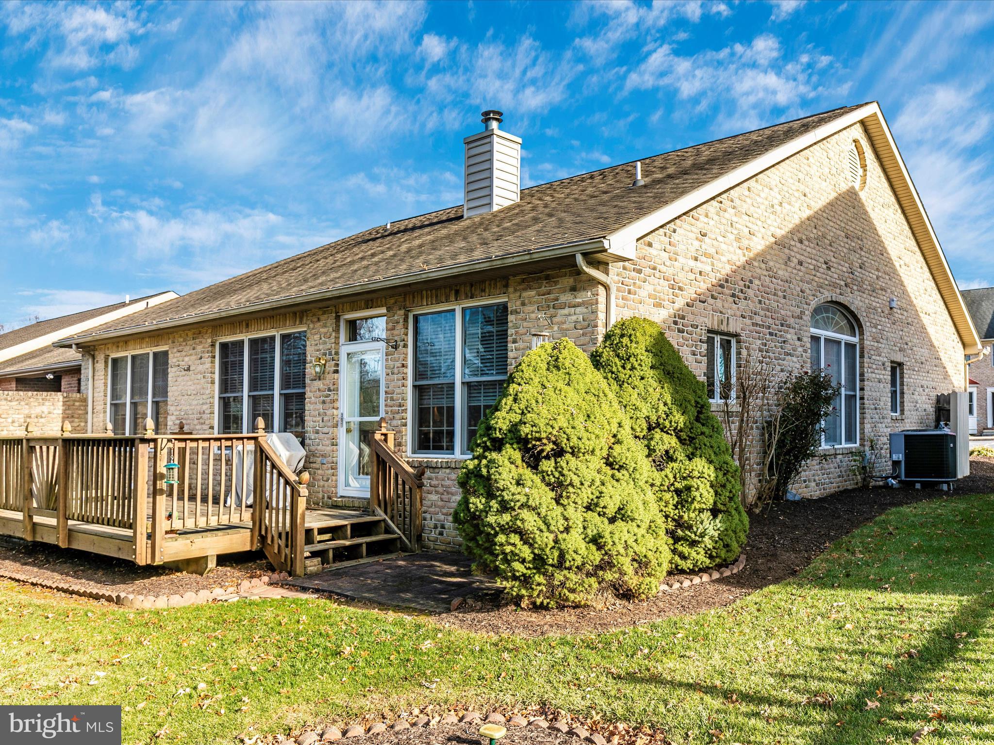 SPRING MILLS COMMONS - Residential