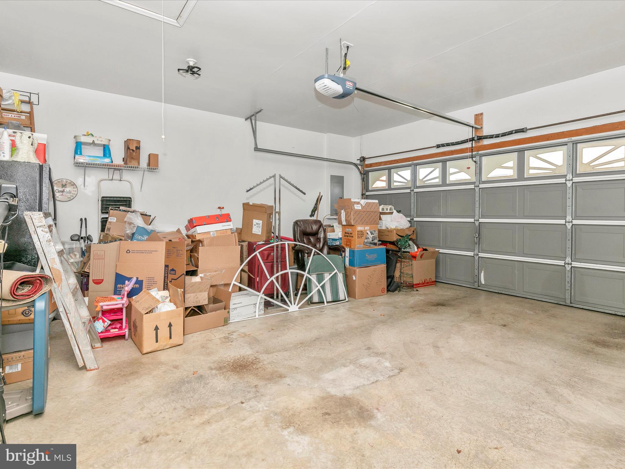 SPRING MILLS COMMONS - Residential