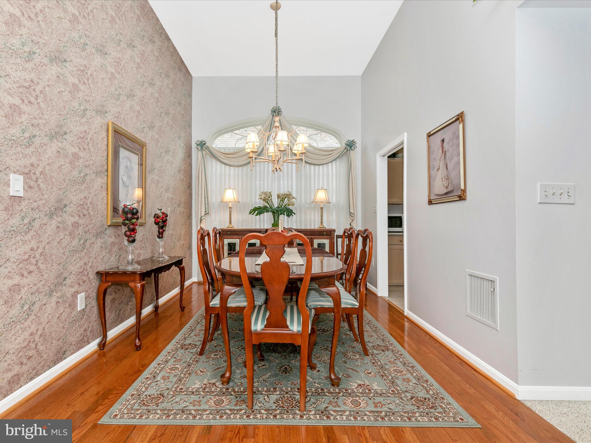 SPRING MILLS COMMONS - Residential