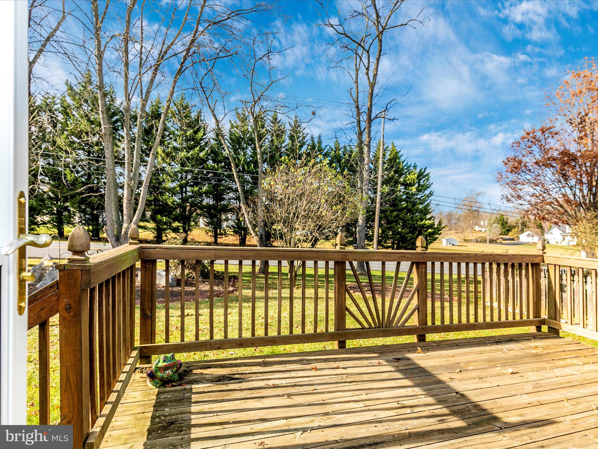 SPRING MILLS COMMONS - Residential