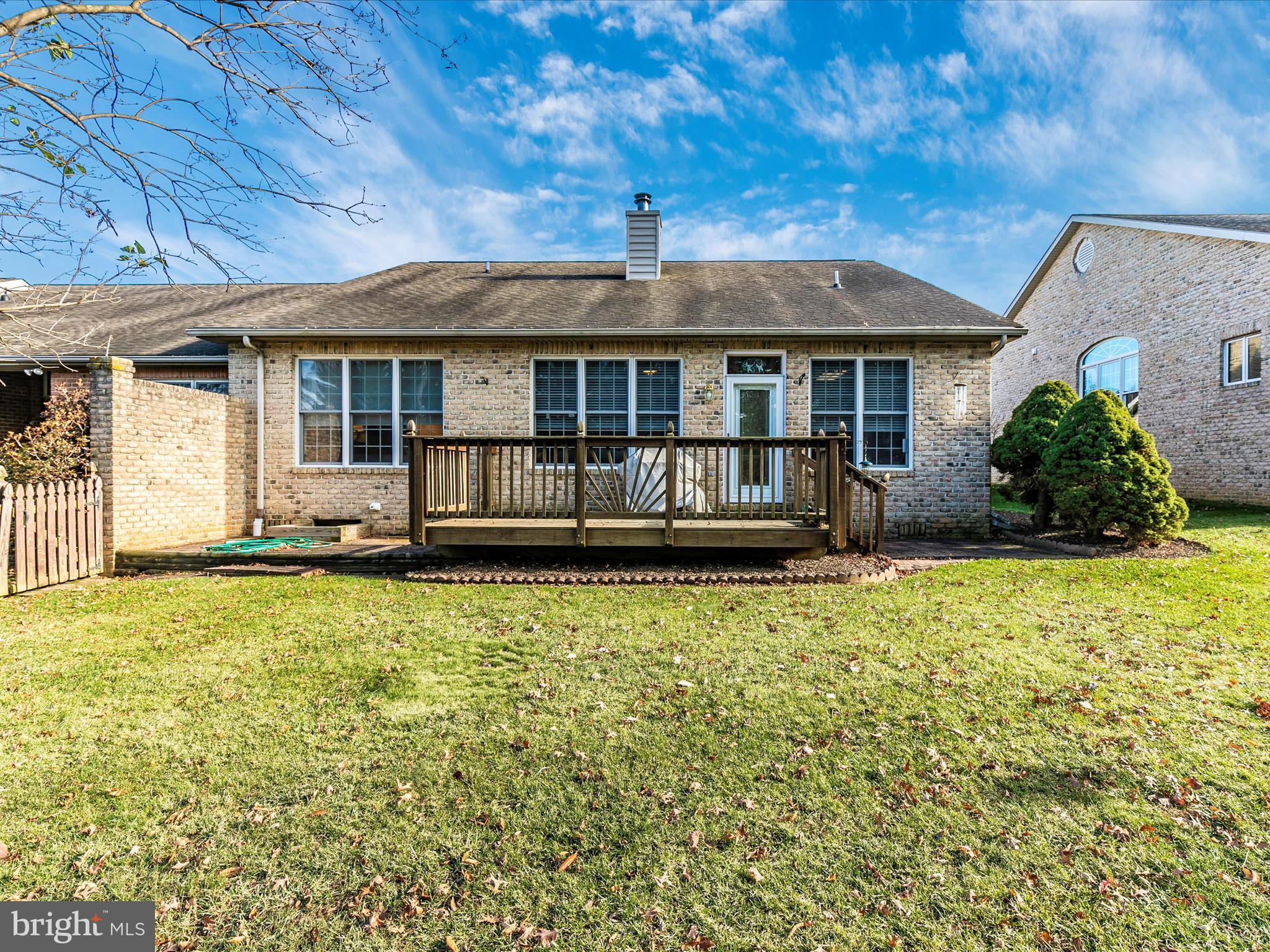 SPRING MILLS COMMONS - Residential