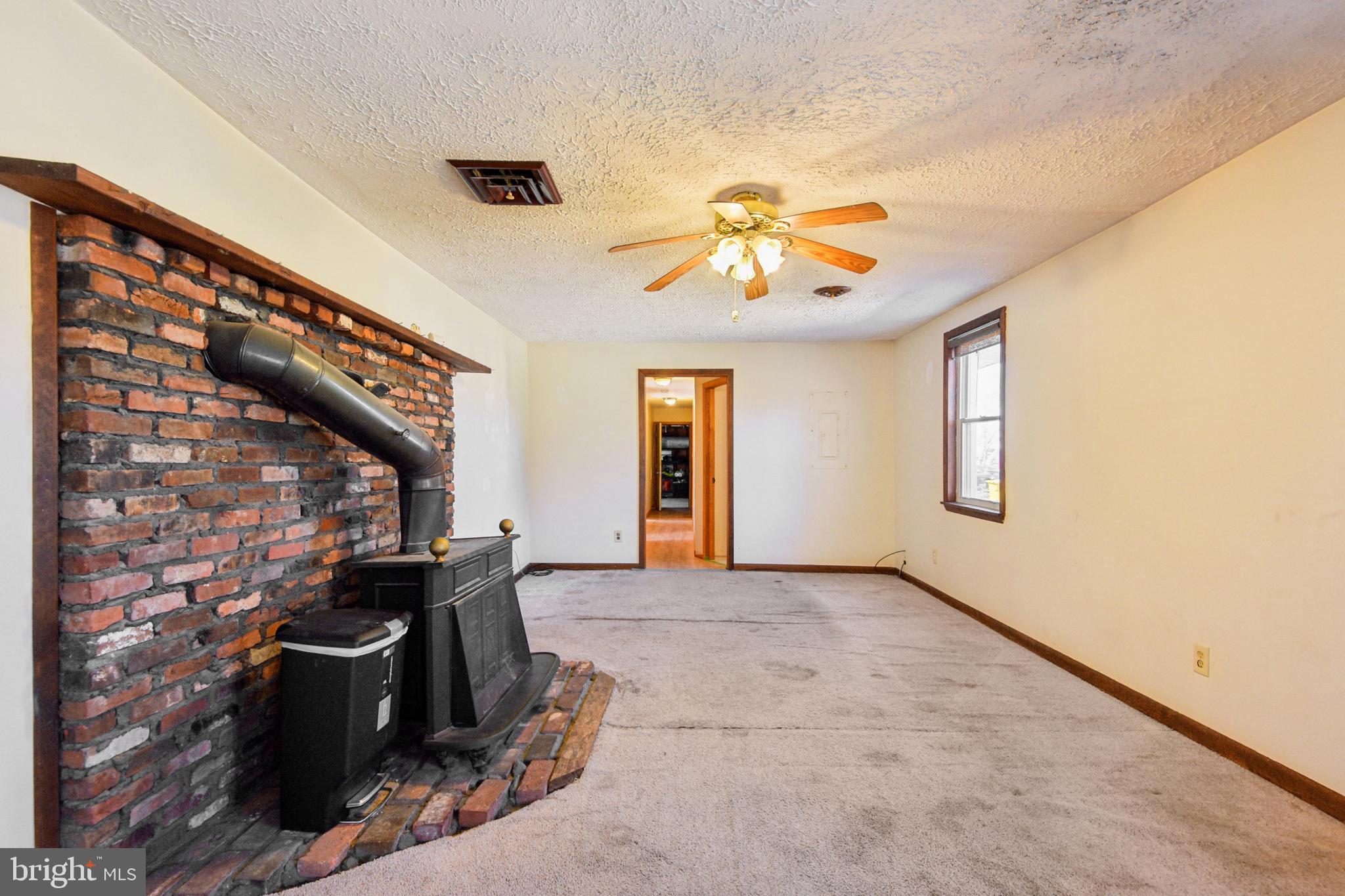 GREEN GABLES - Residential