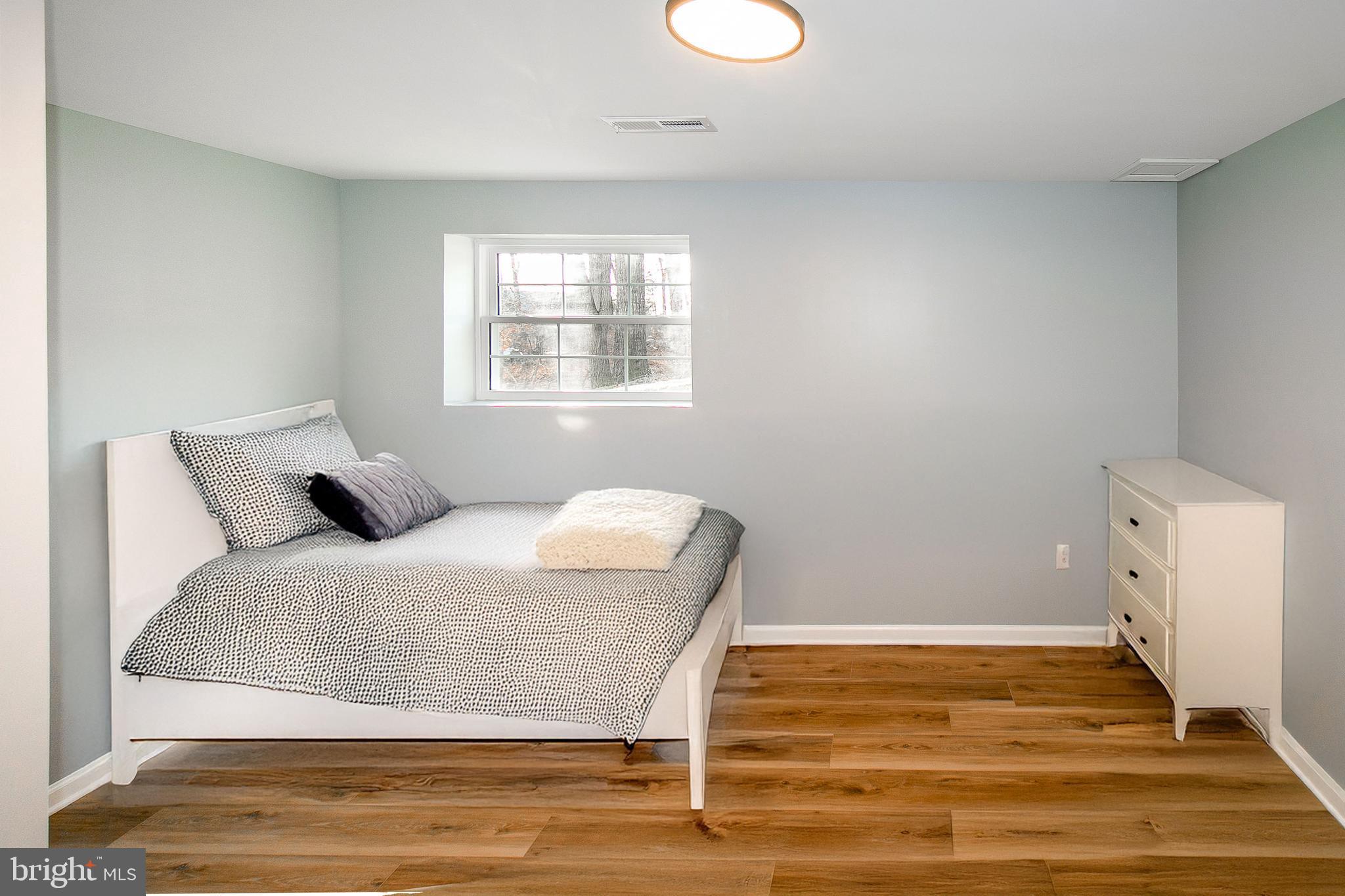 GLENWOOD FOREST - Residential