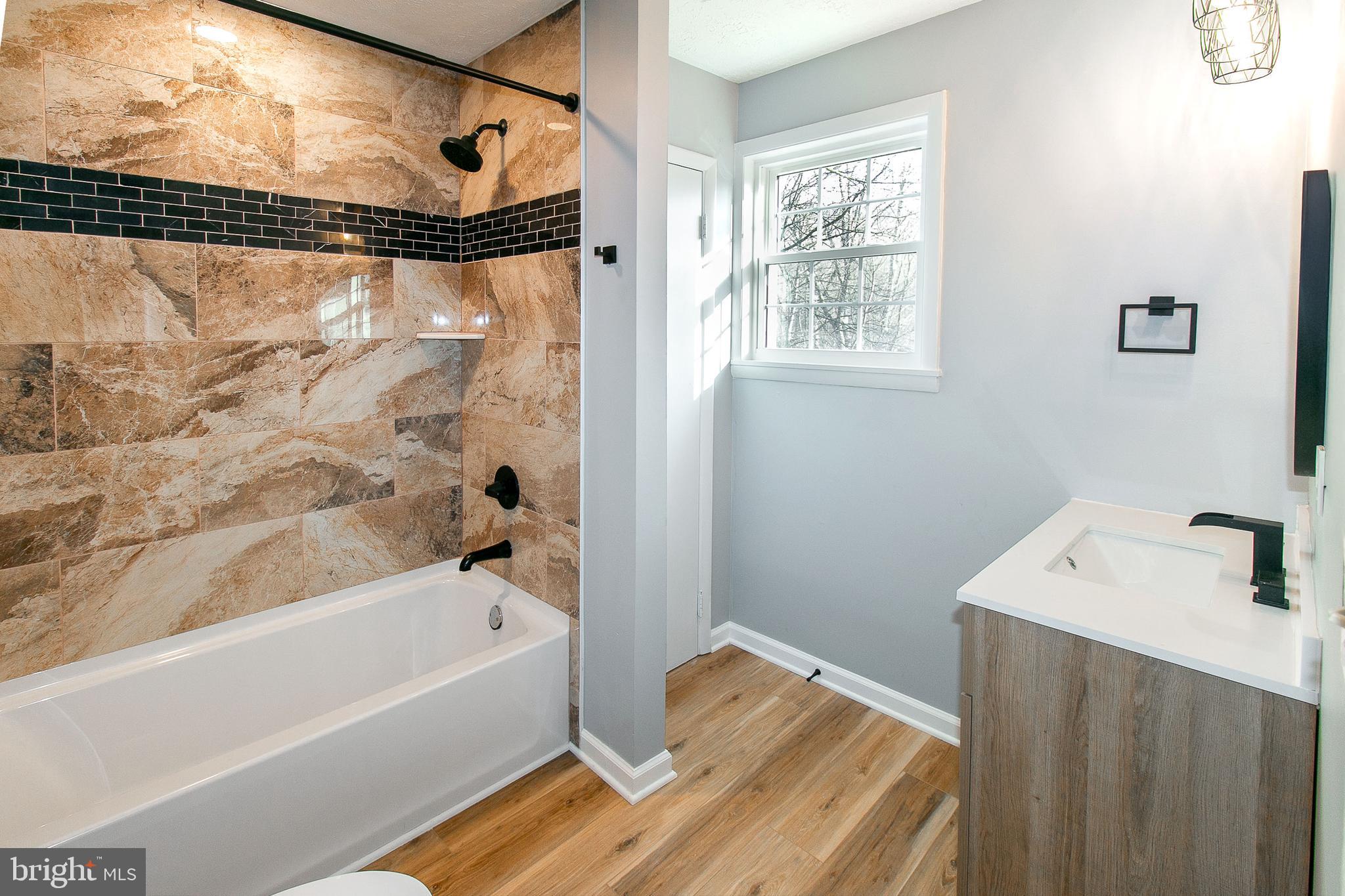 GLENWOOD FOREST - Residential