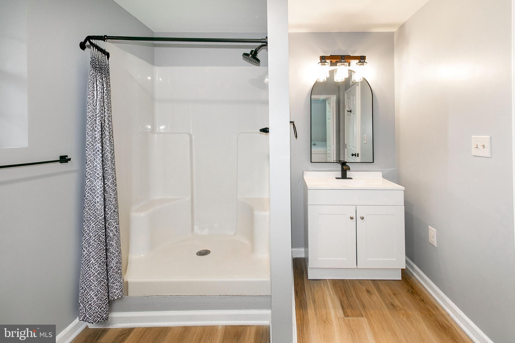 GLENWOOD FOREST - Residential