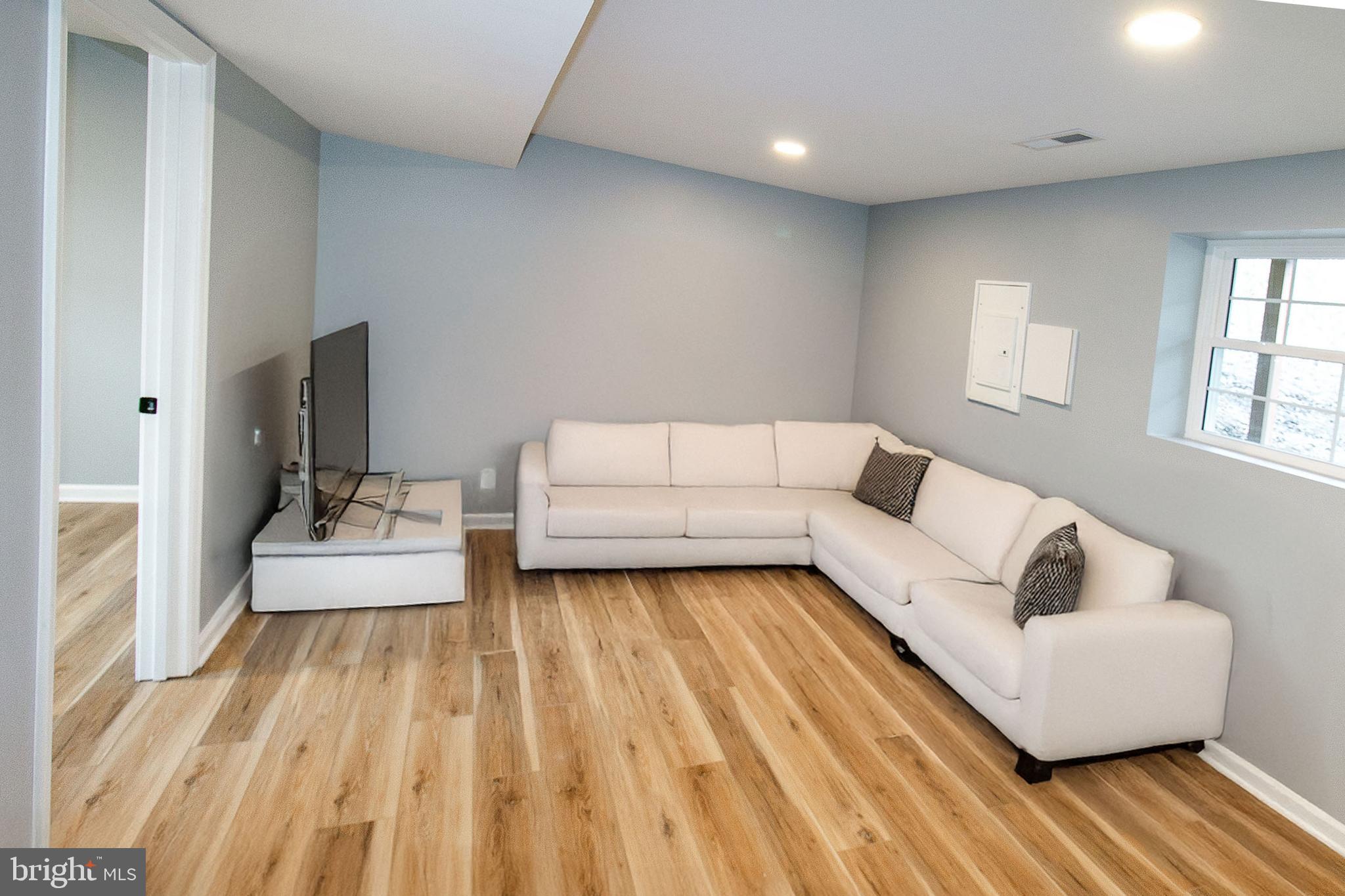 GLENWOOD FOREST - Residential