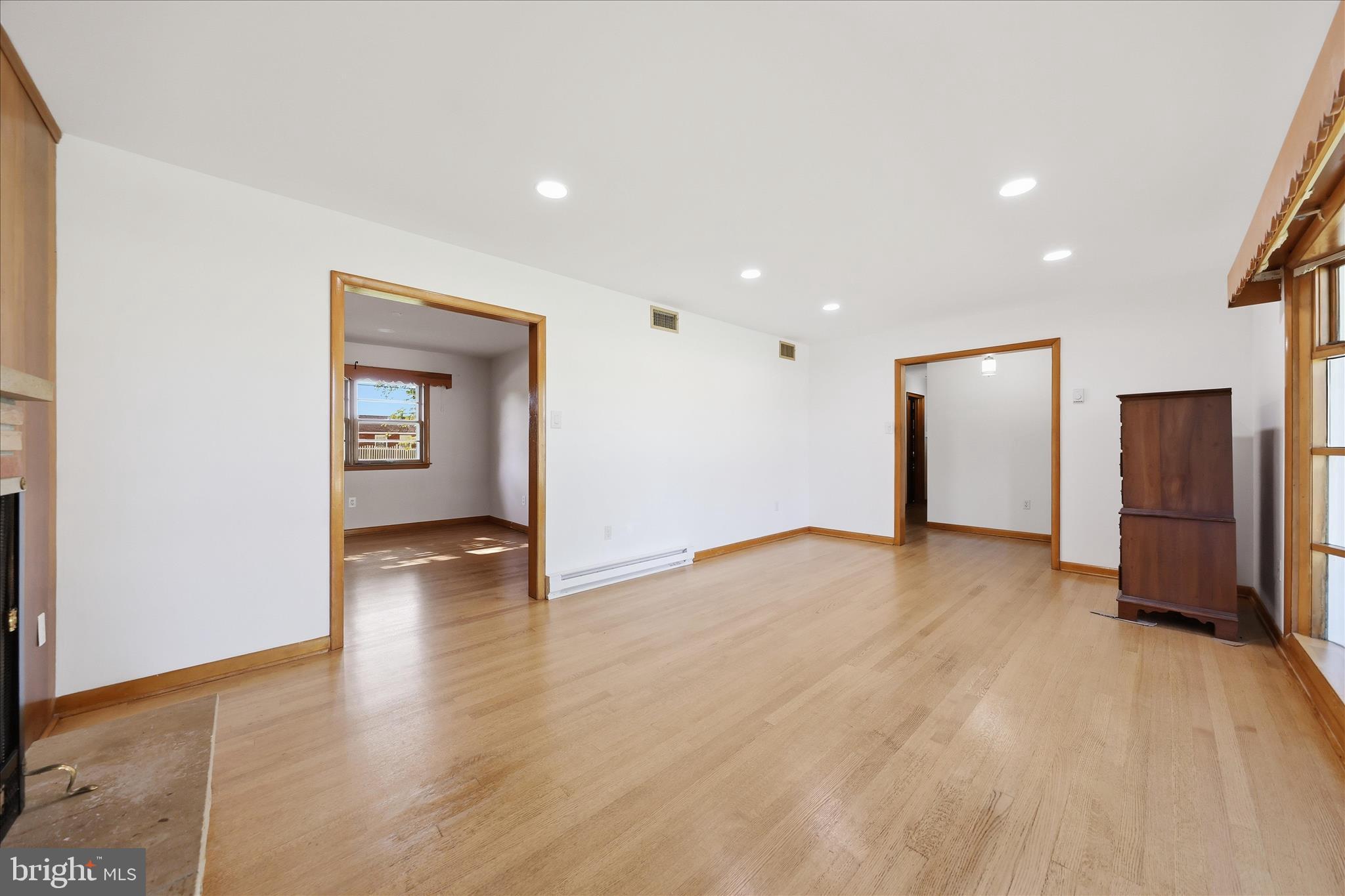 216 JACKSON AVENUE