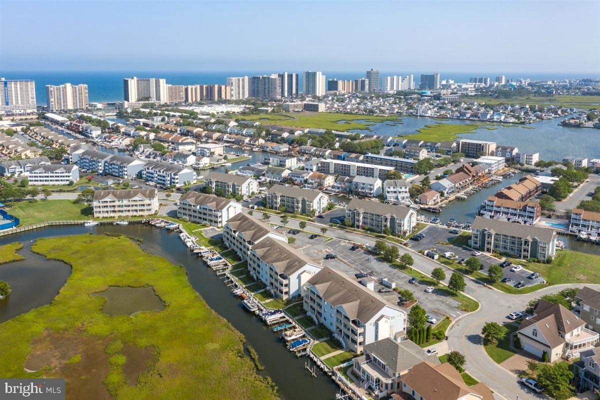 HERON HARBOUR - Residential