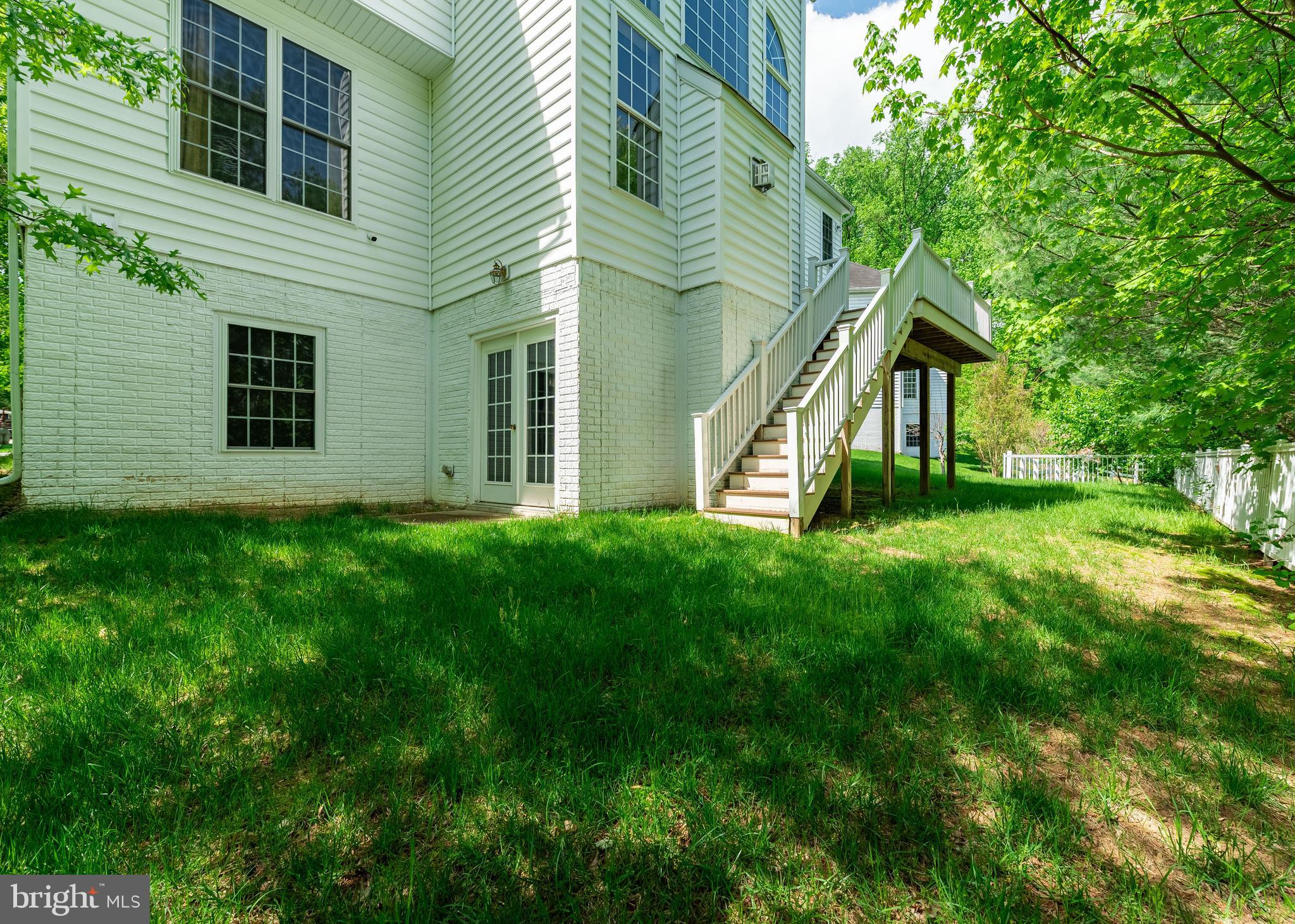 CRICKET CREEK - Residential Lease