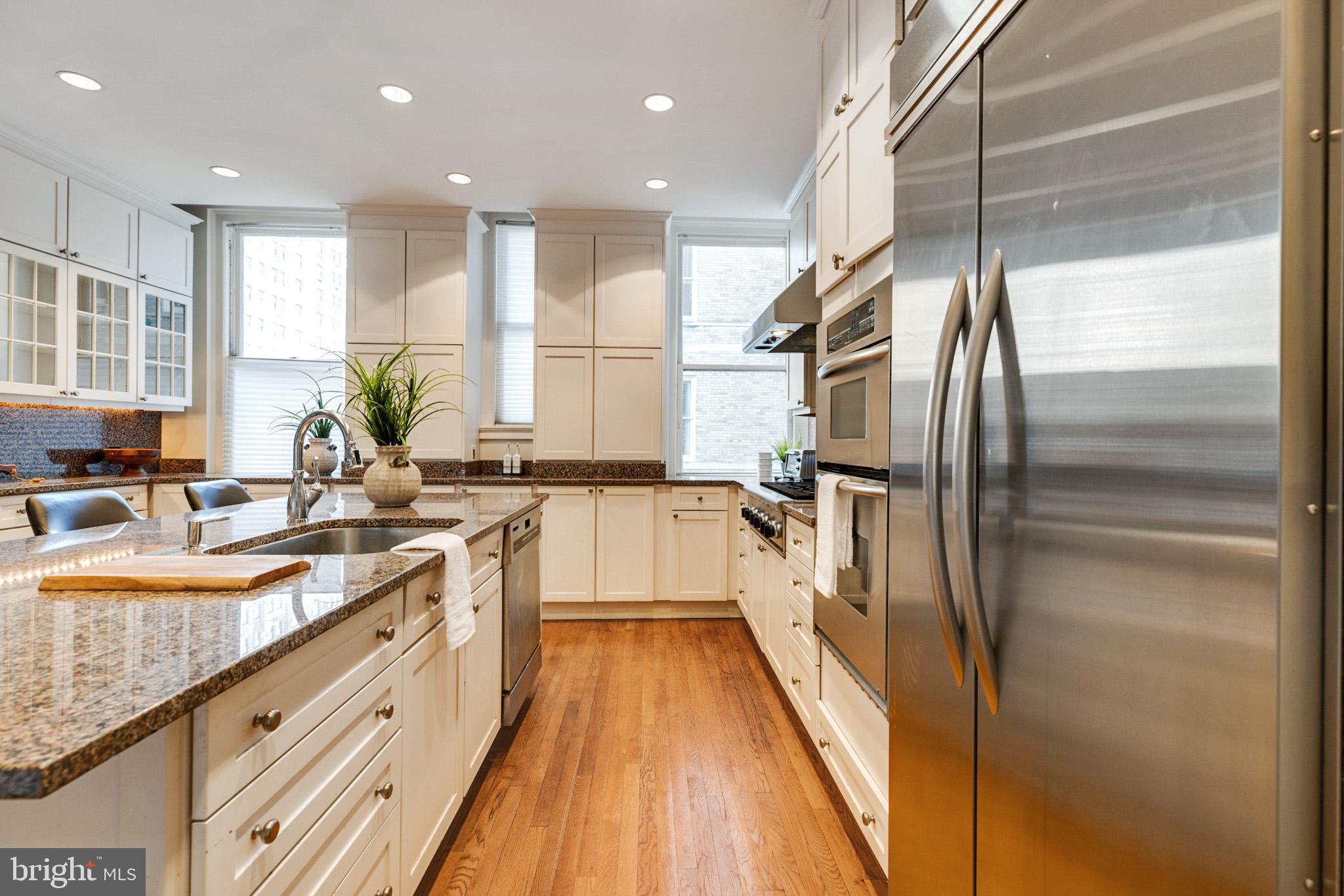 RITTENHOUSE SQUARE - Residential