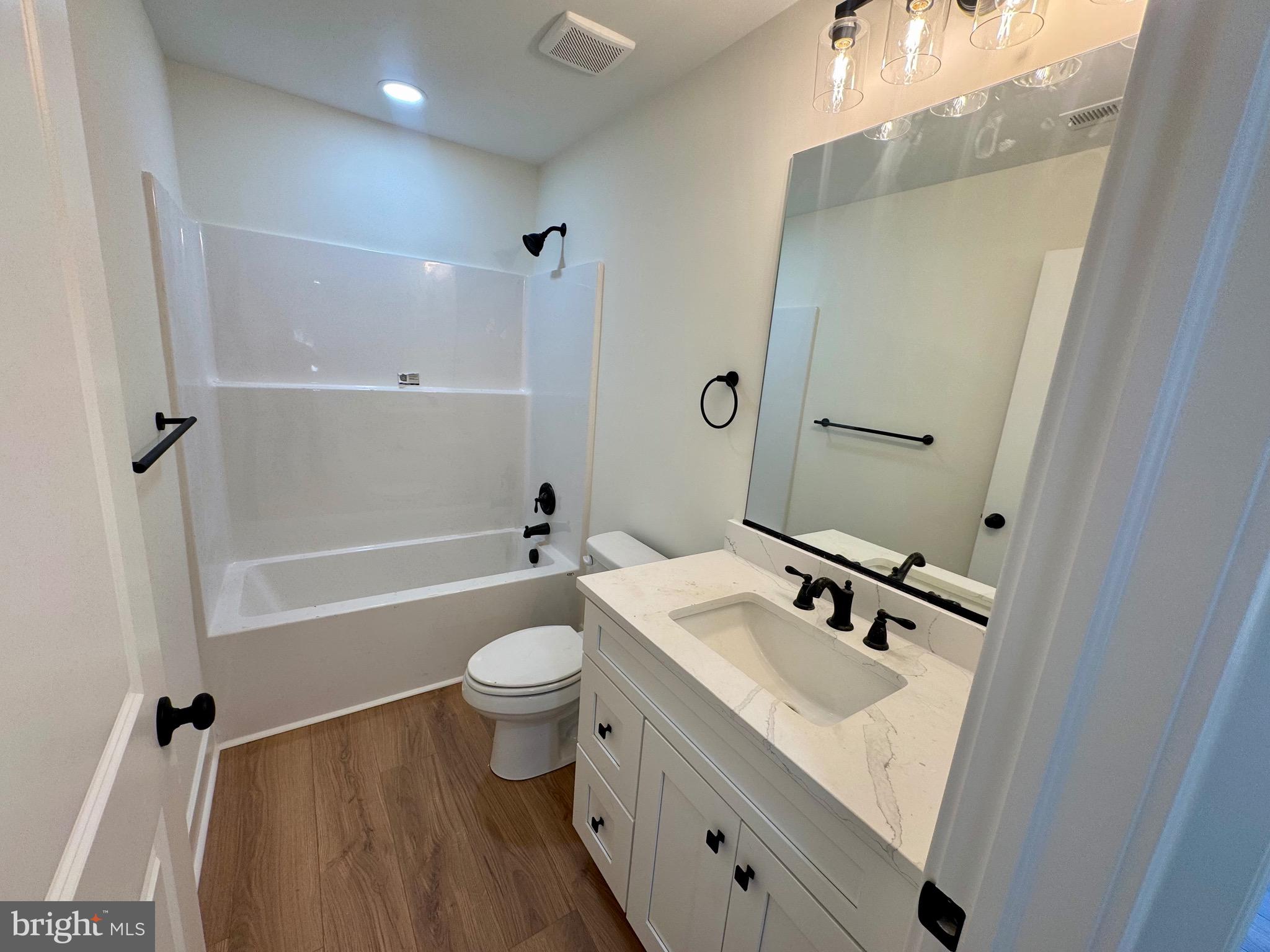 SUNNY ISLE OF KENT - Residential