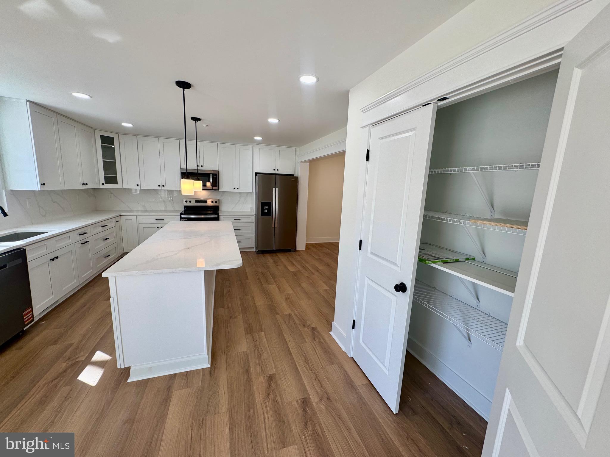 SUNNY ISLE OF KENT - Residential