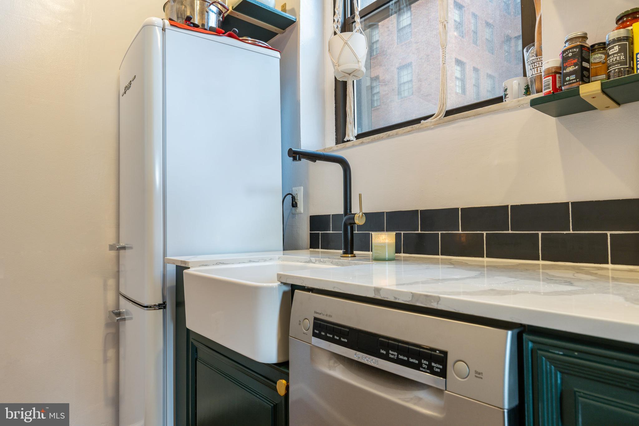 WASHINGTON SQ WEST - Residential