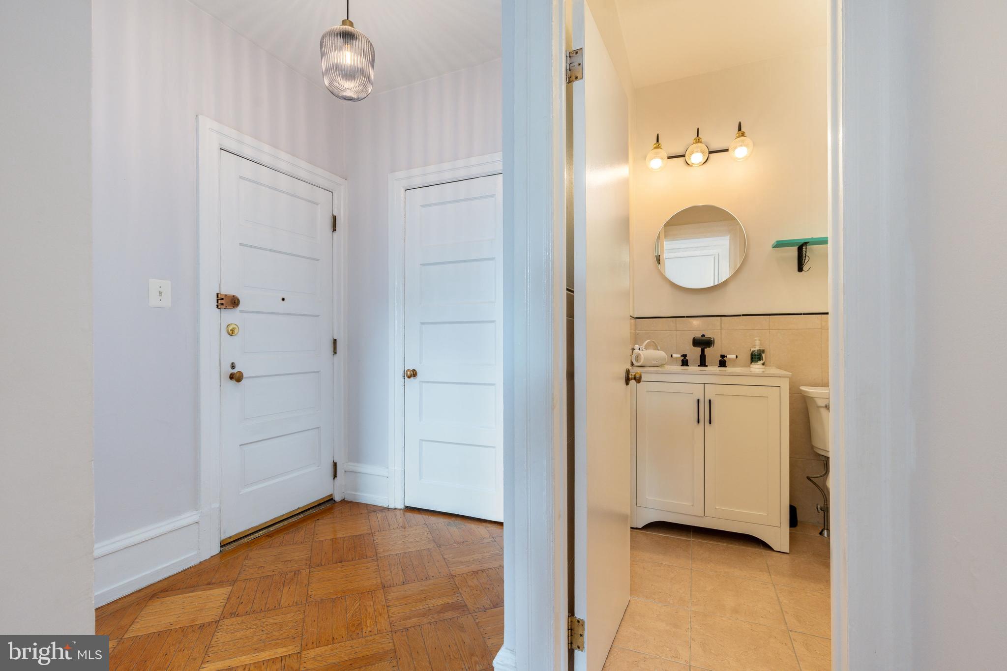 WASHINGTON SQ WEST - Residential