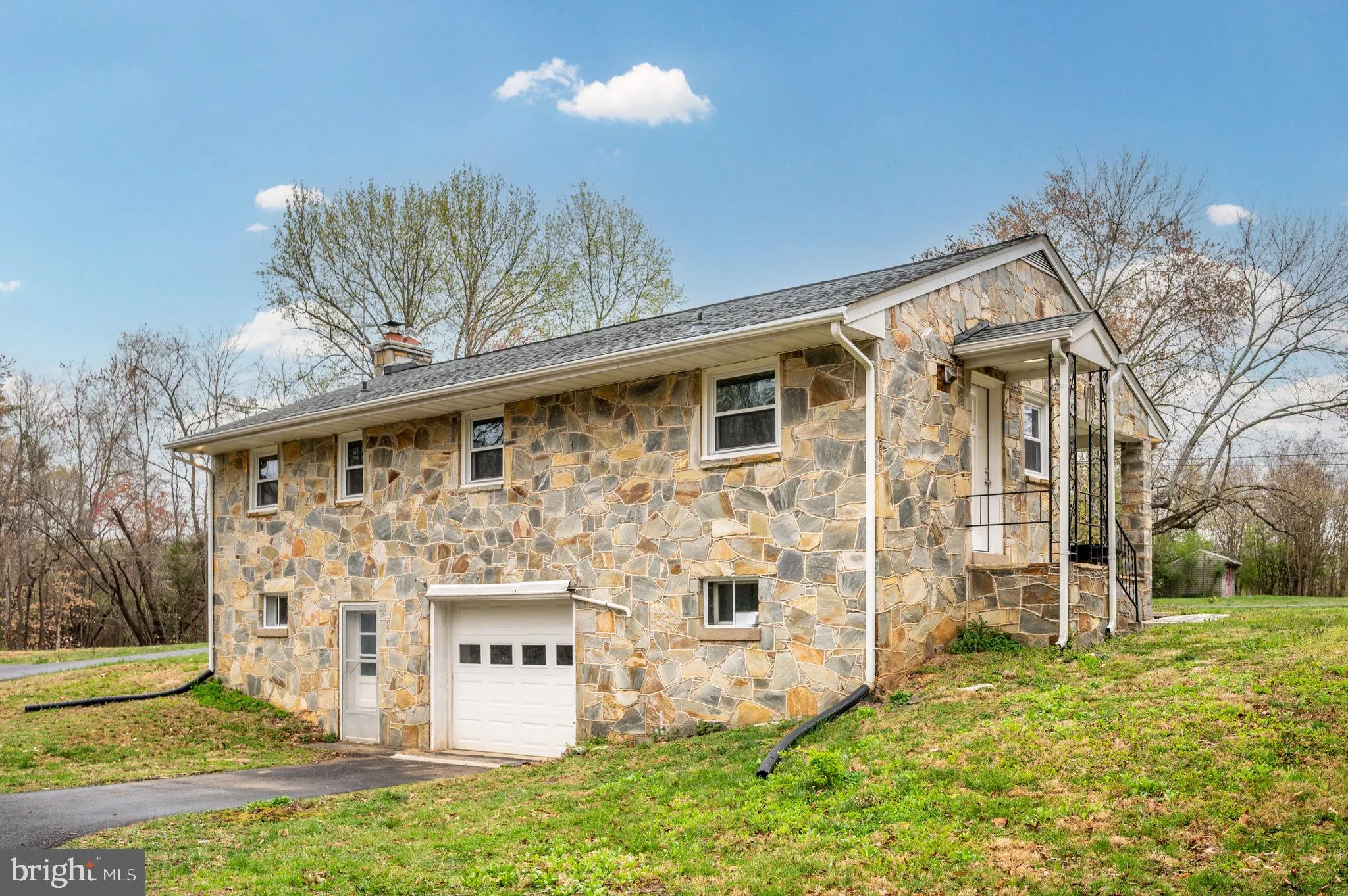 Fredericksburg, Virginia 22405, United States, 3 Bedrooms Bedrooms, ,2 BathroomsBathrooms,Residential,Active,103263