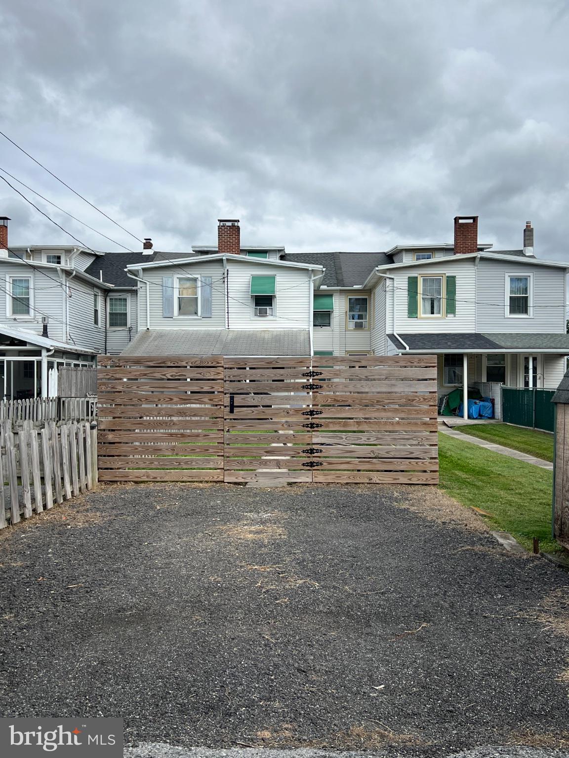 28 W RUTH AVENUE