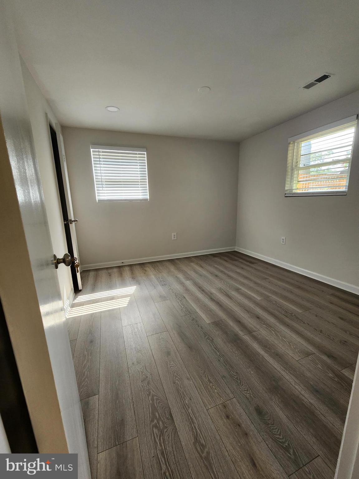 PINEHURST ESTATES - Residential Lease