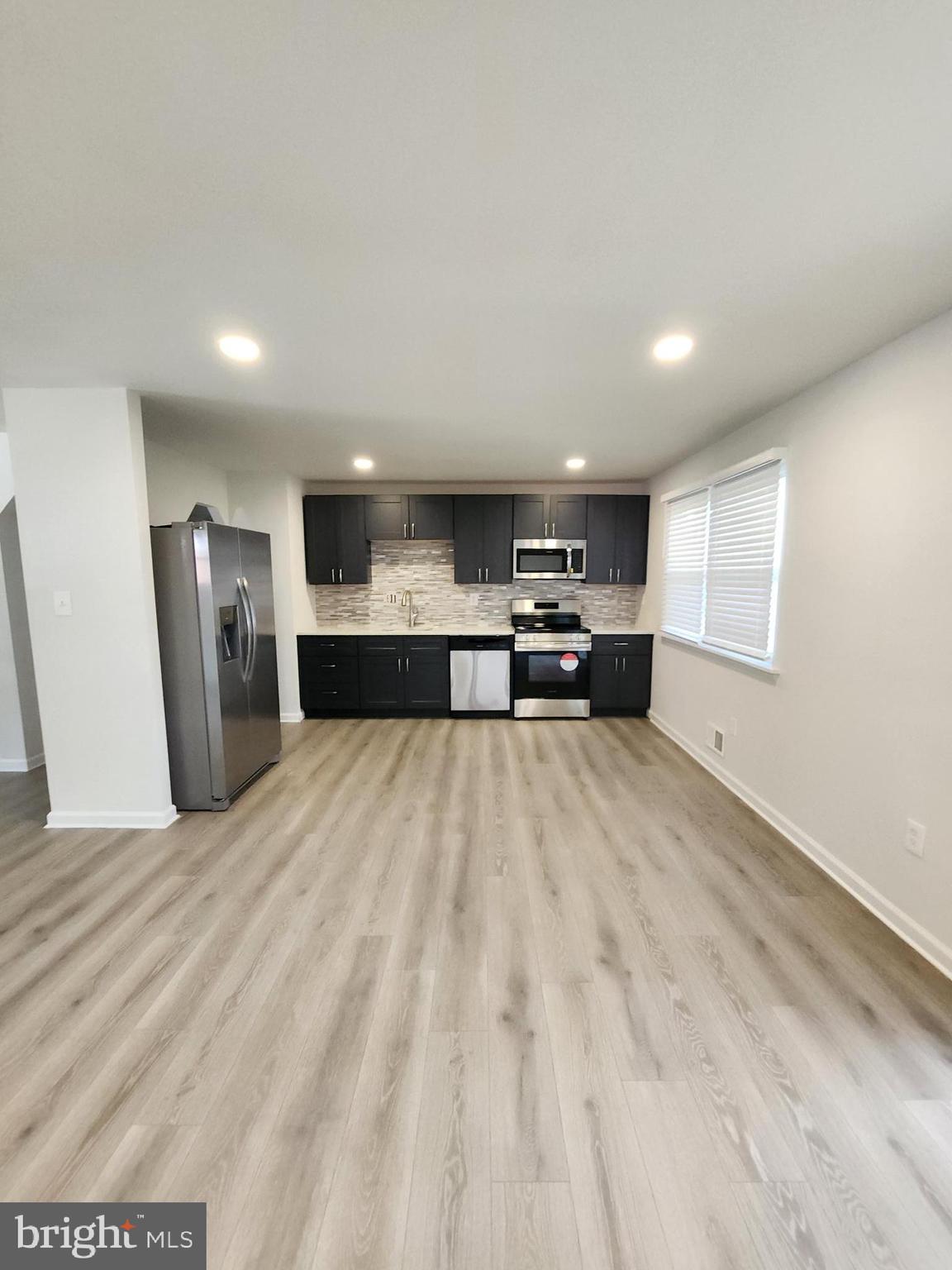 PINEHURST ESTATES - Residential Lease