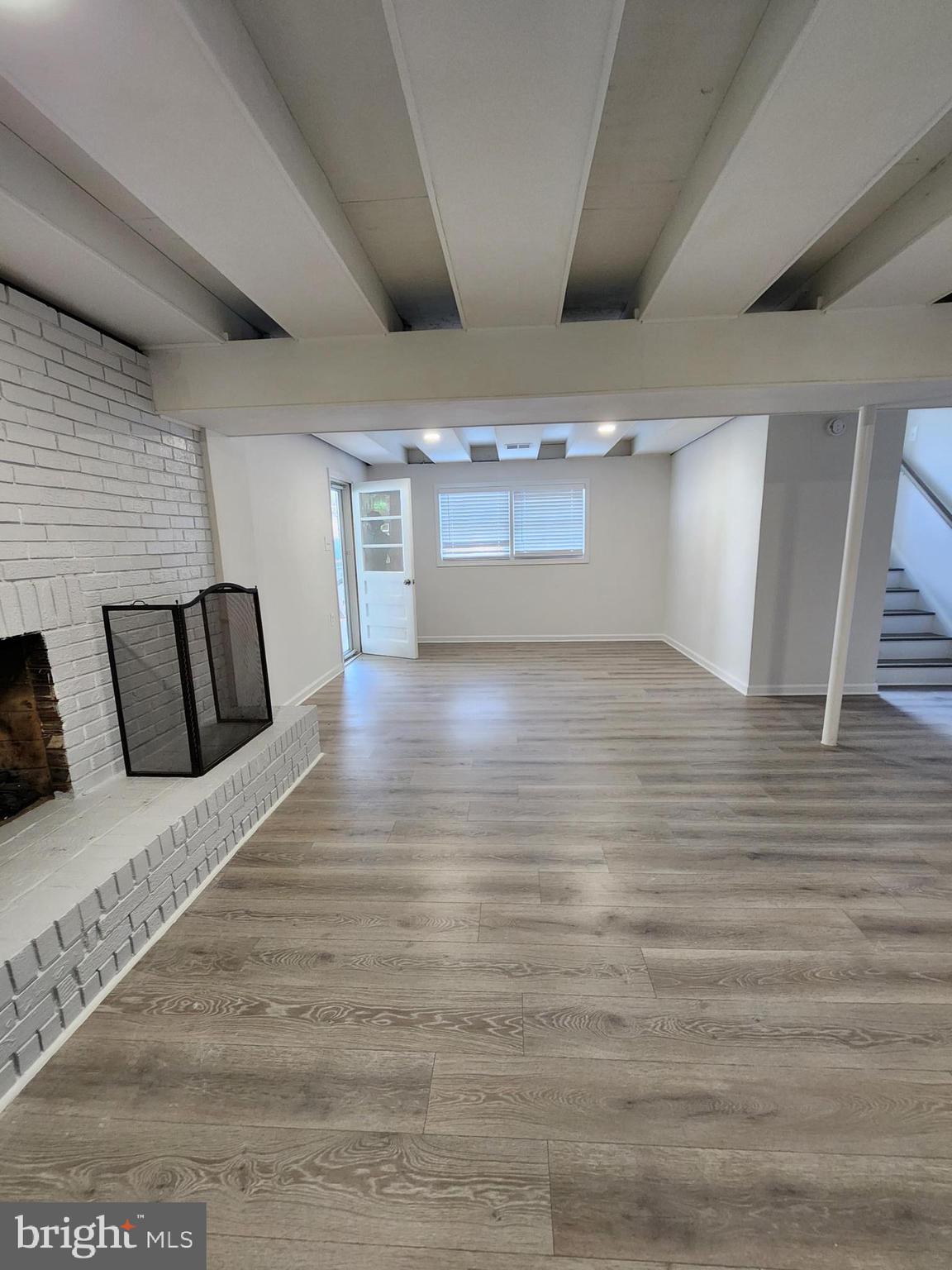 PINEHURST ESTATES - Residential Lease