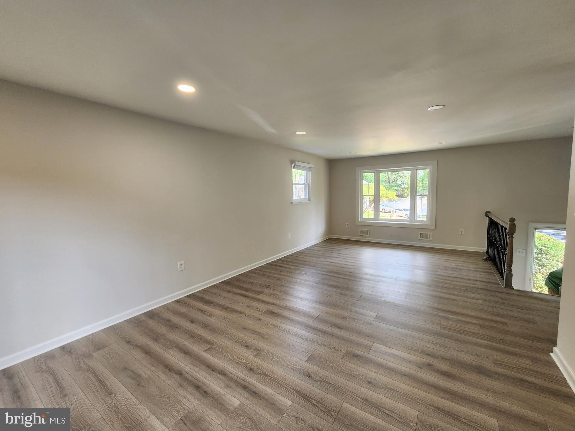 PINEHURST ESTATES - Residential Lease