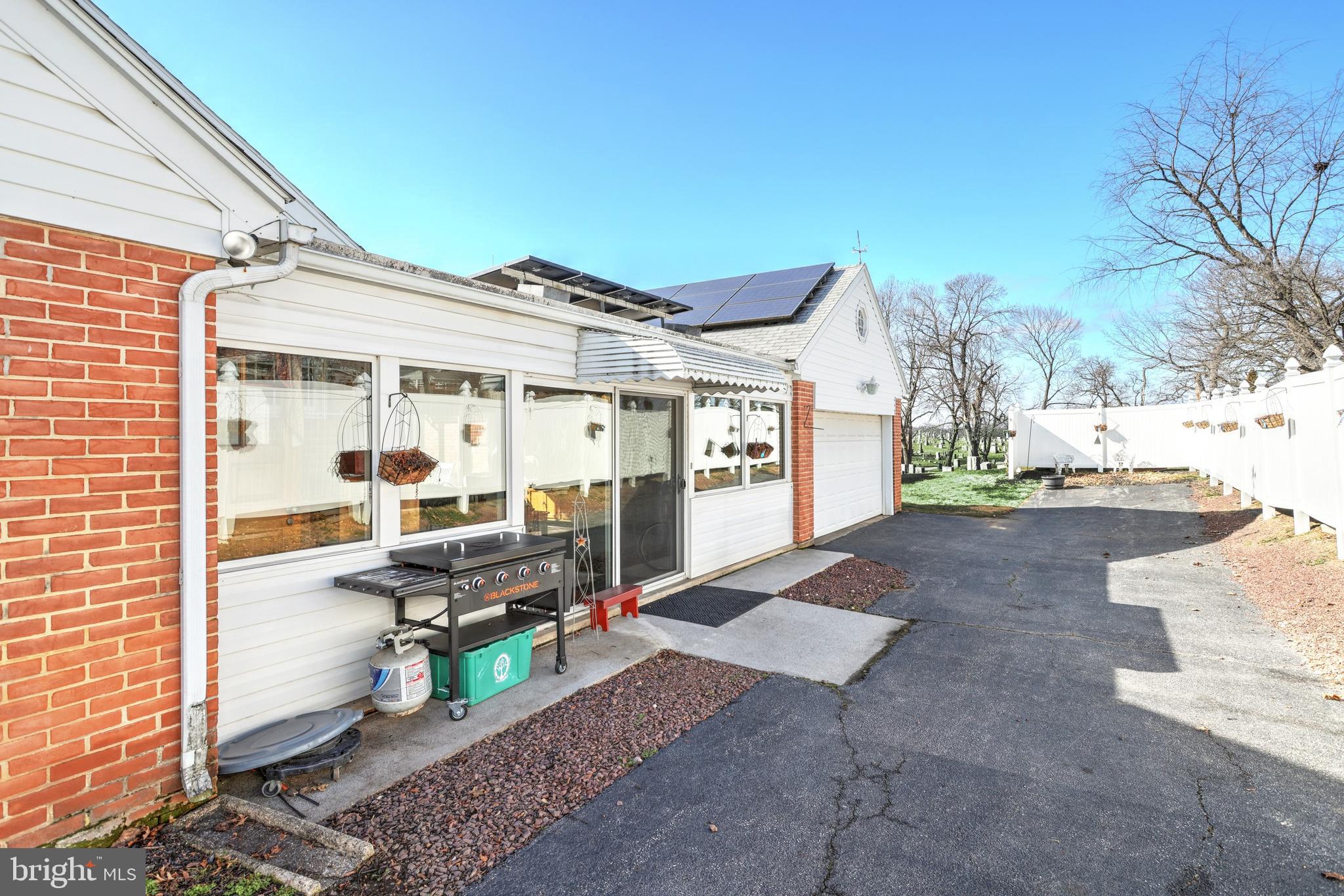 THE AVENUES - Residential