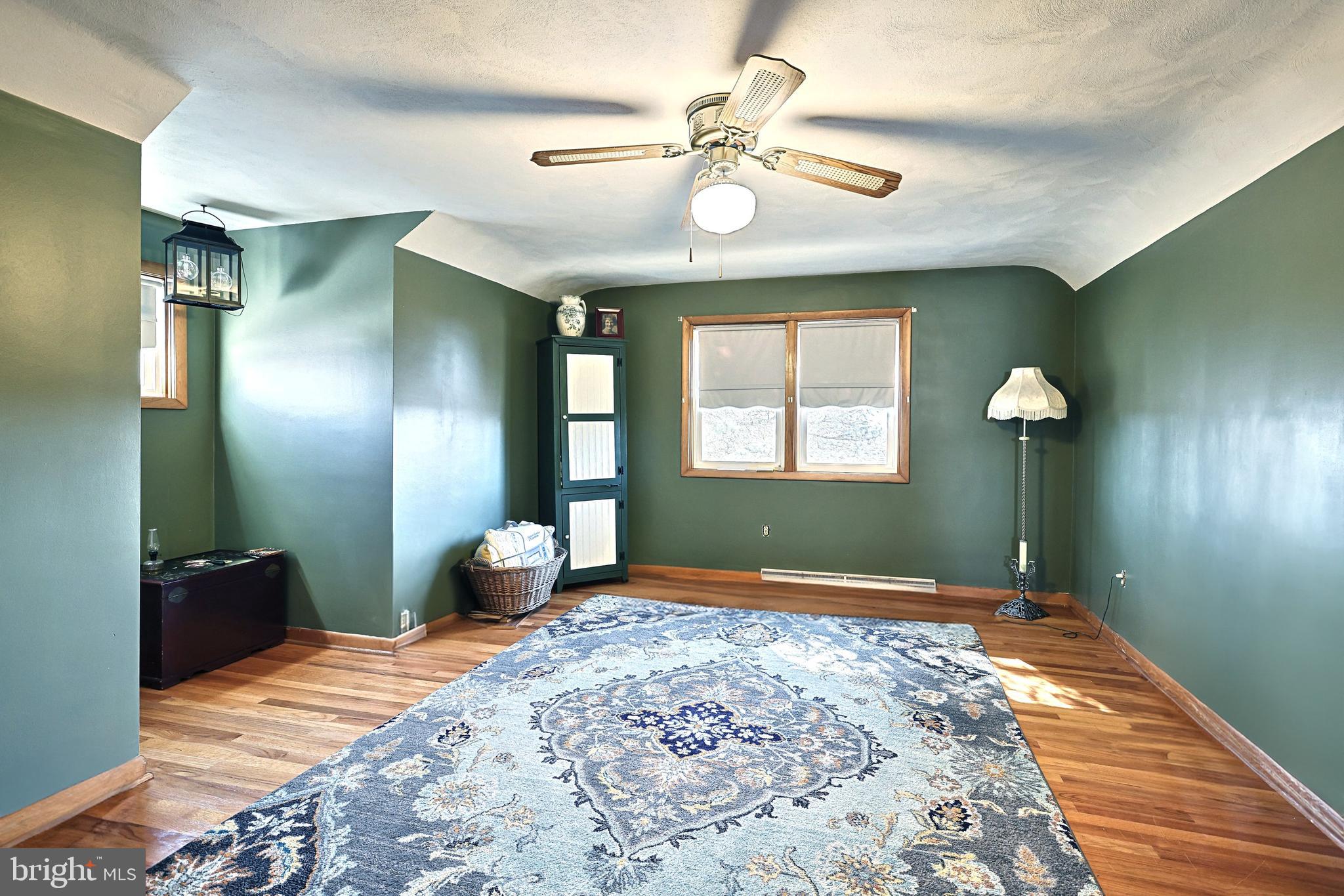 THE AVENUES - Residential