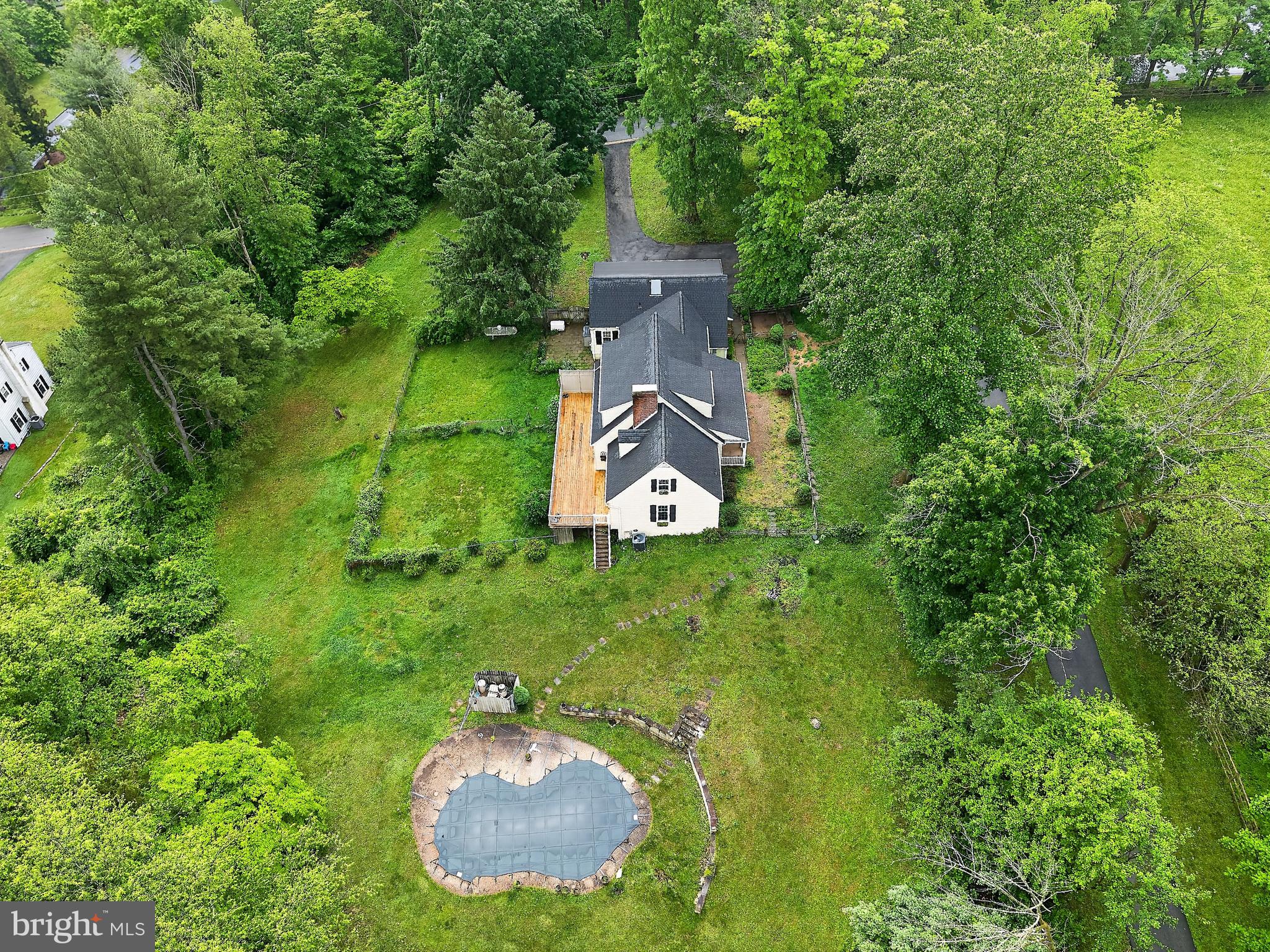 FOUR OAKS FARM - Residential