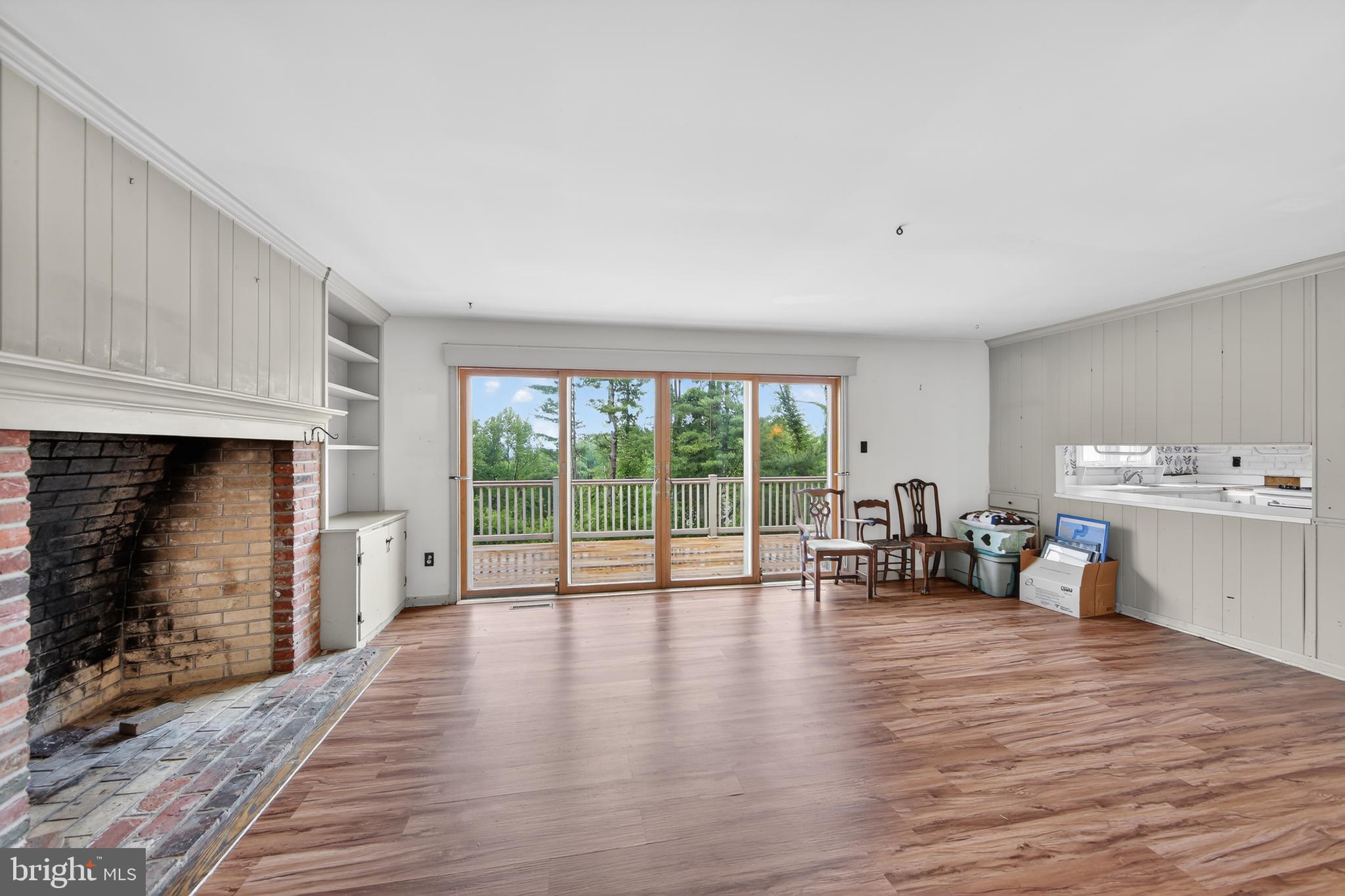 FOUR OAKS FARM - Residential