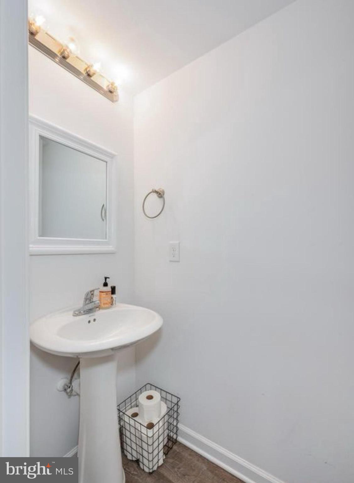 RED HILL - Residential Lease