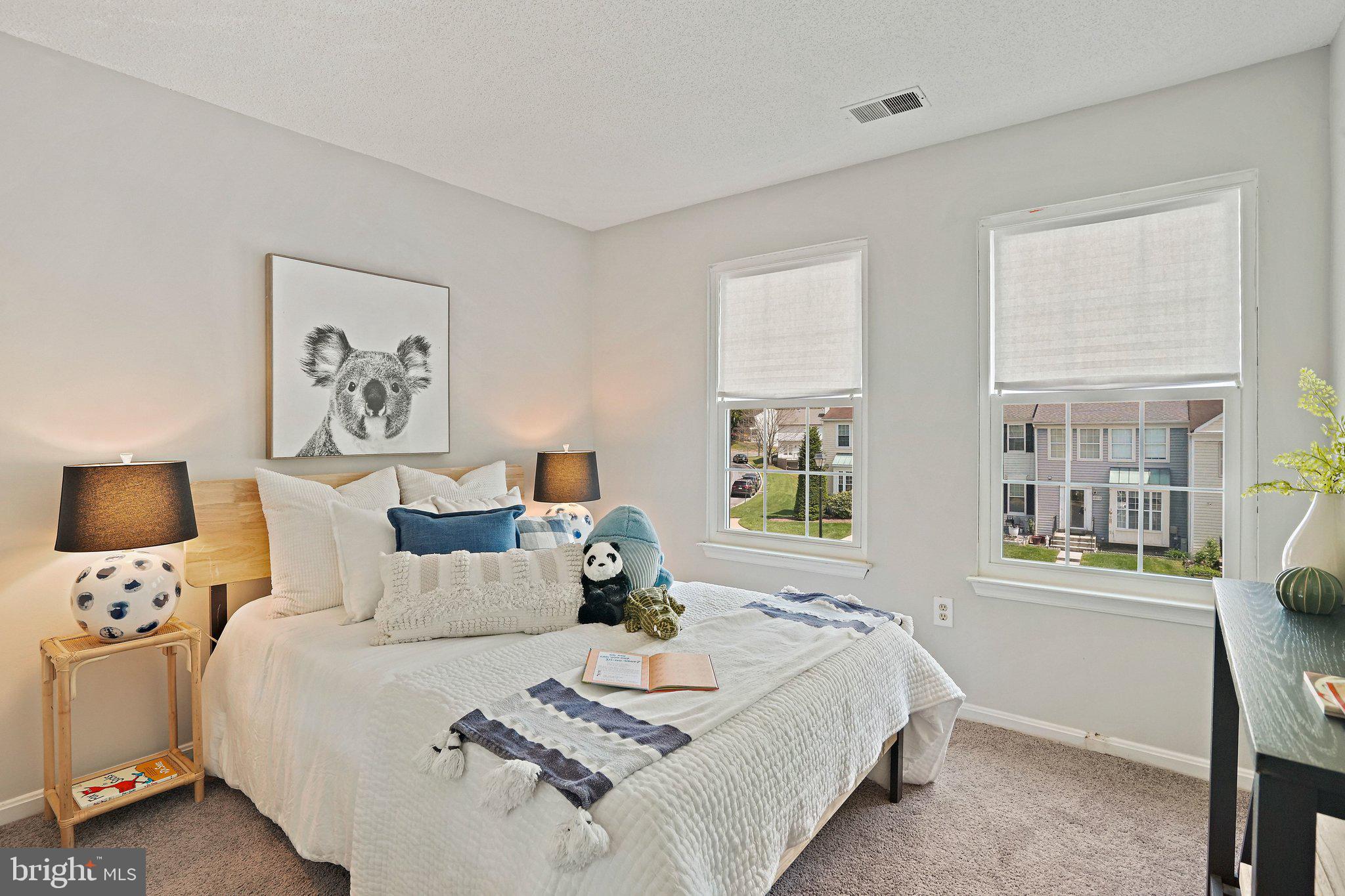 VALLEY STREAM ESTATES - Residential