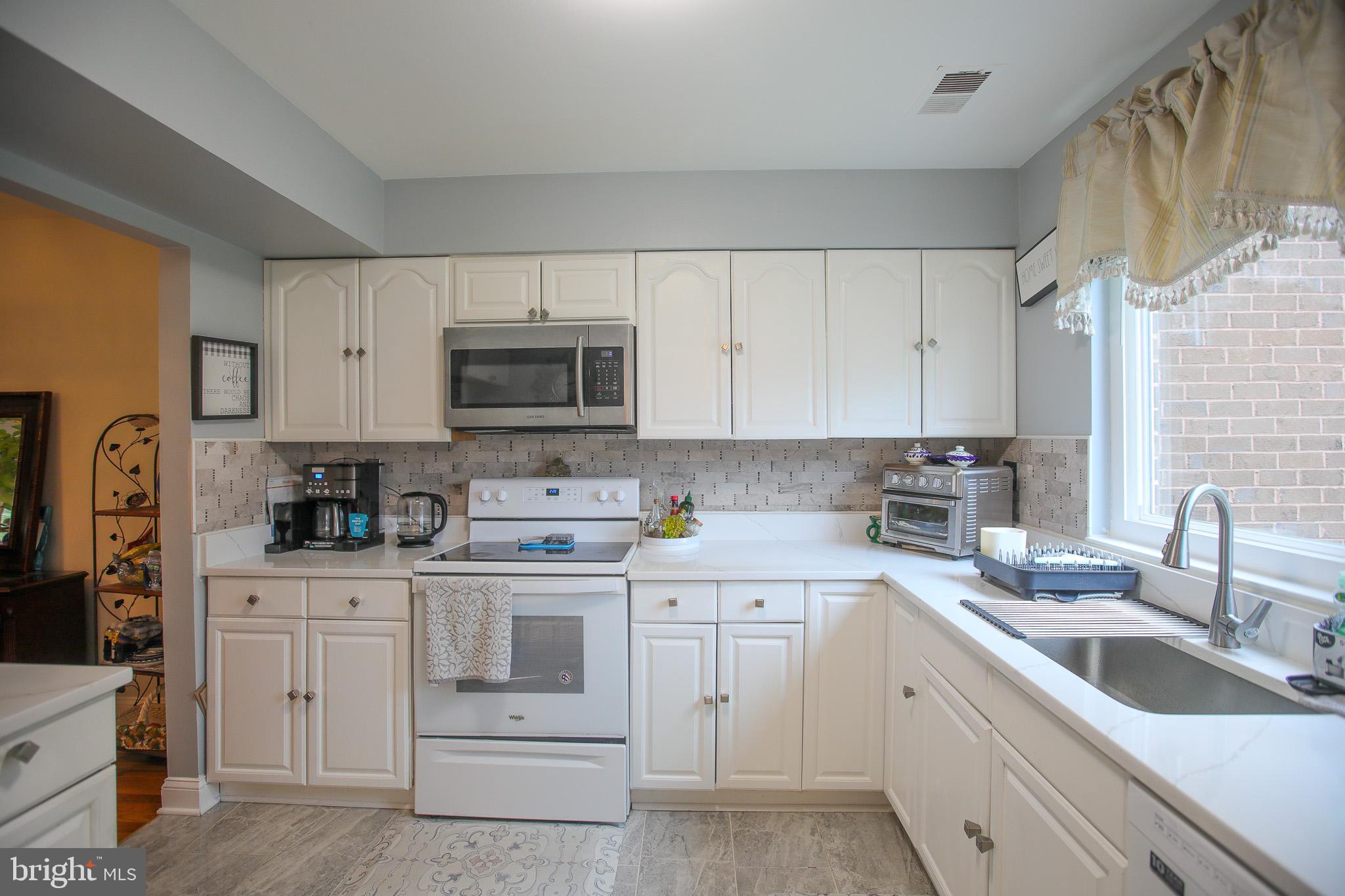 GLEN ORA - Residential