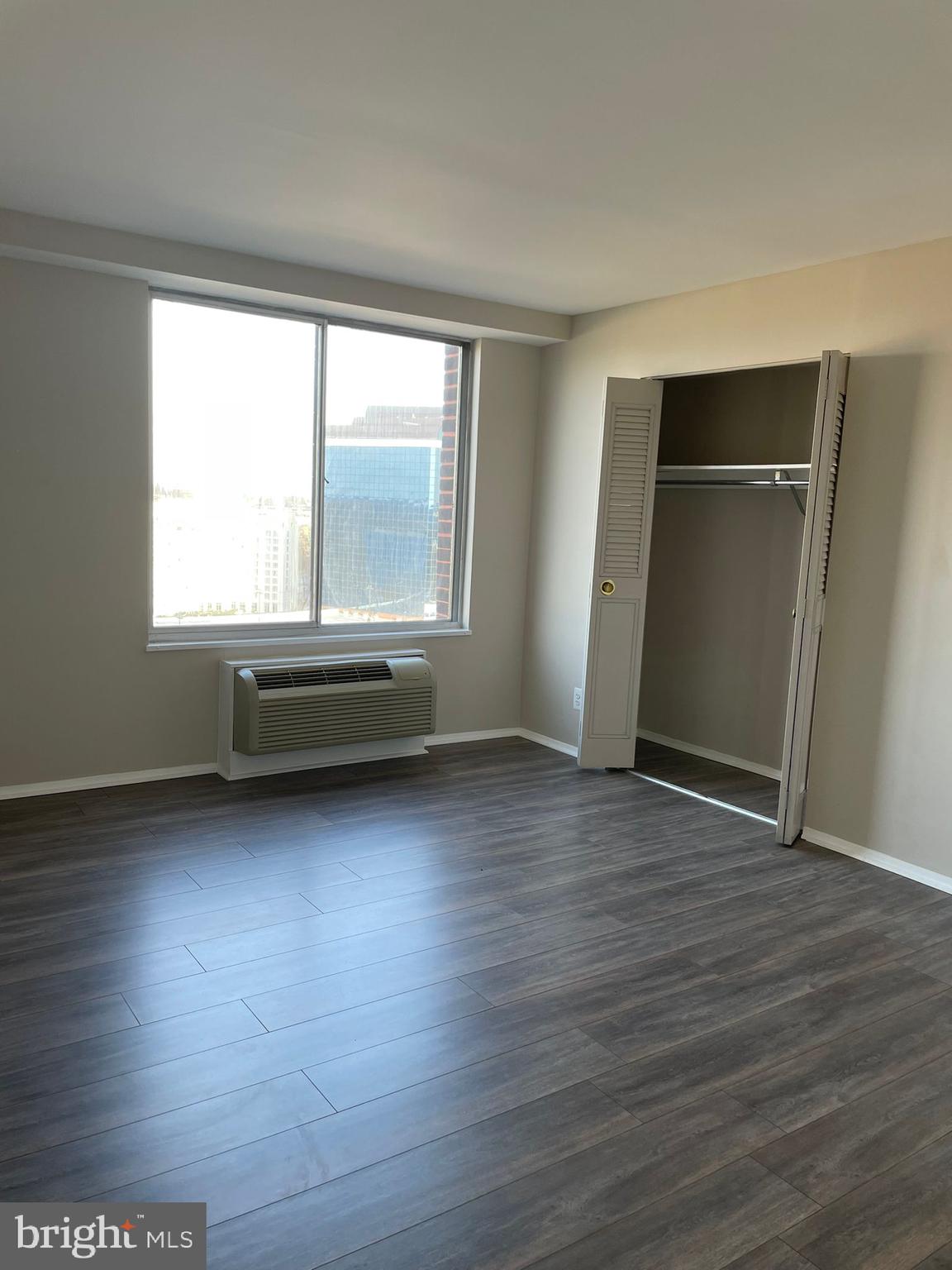 WASHINGTON TOWER - Residential