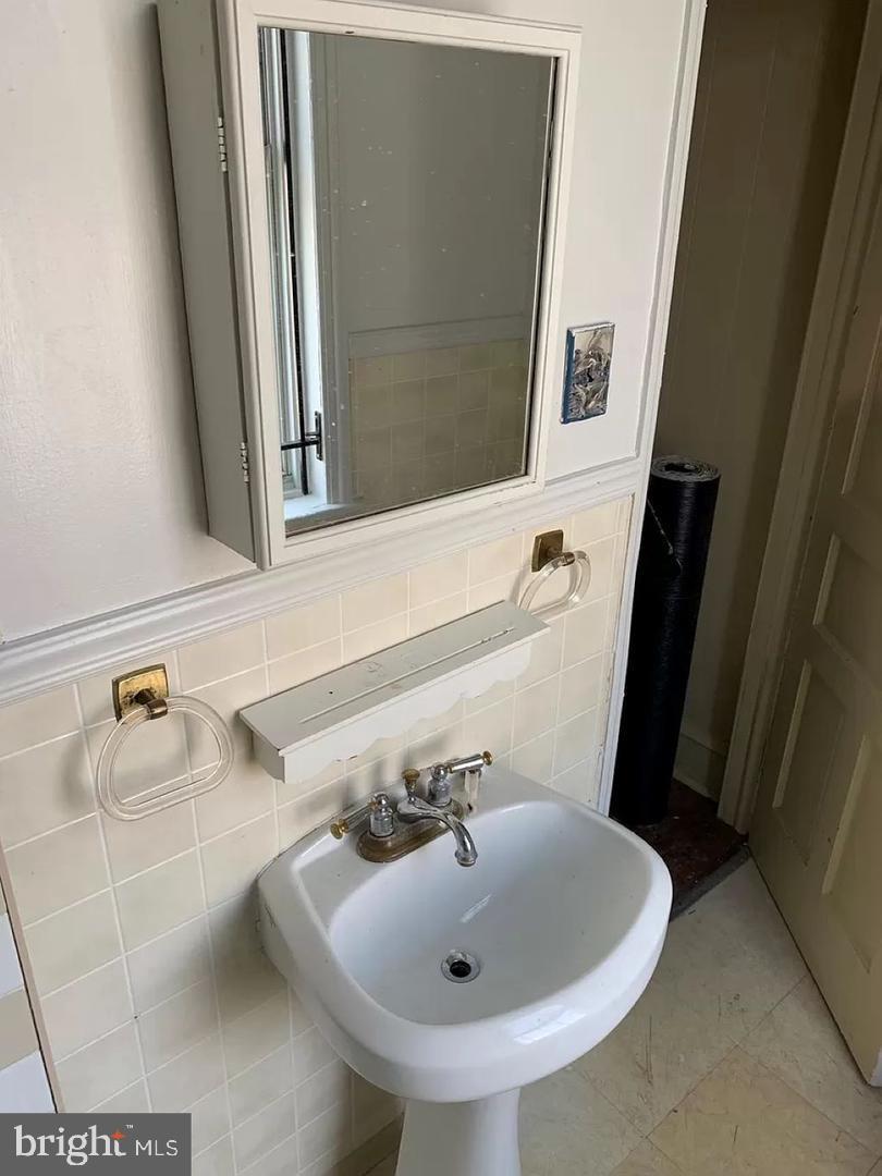 ALLEGHENY WEST - Residential